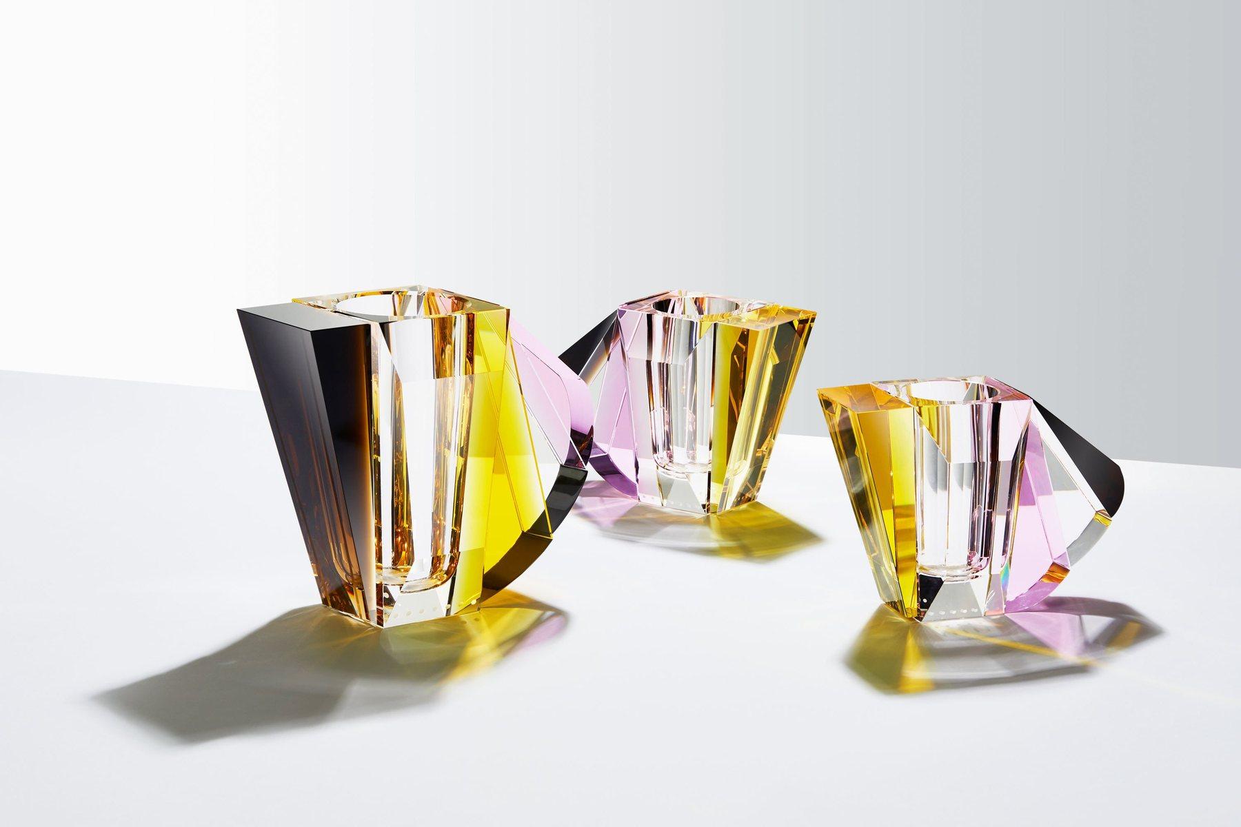Pair of NYC Contemprary Vases, Hand-Sculpted Contemporary Crystal In New Condition In Geneve, CH