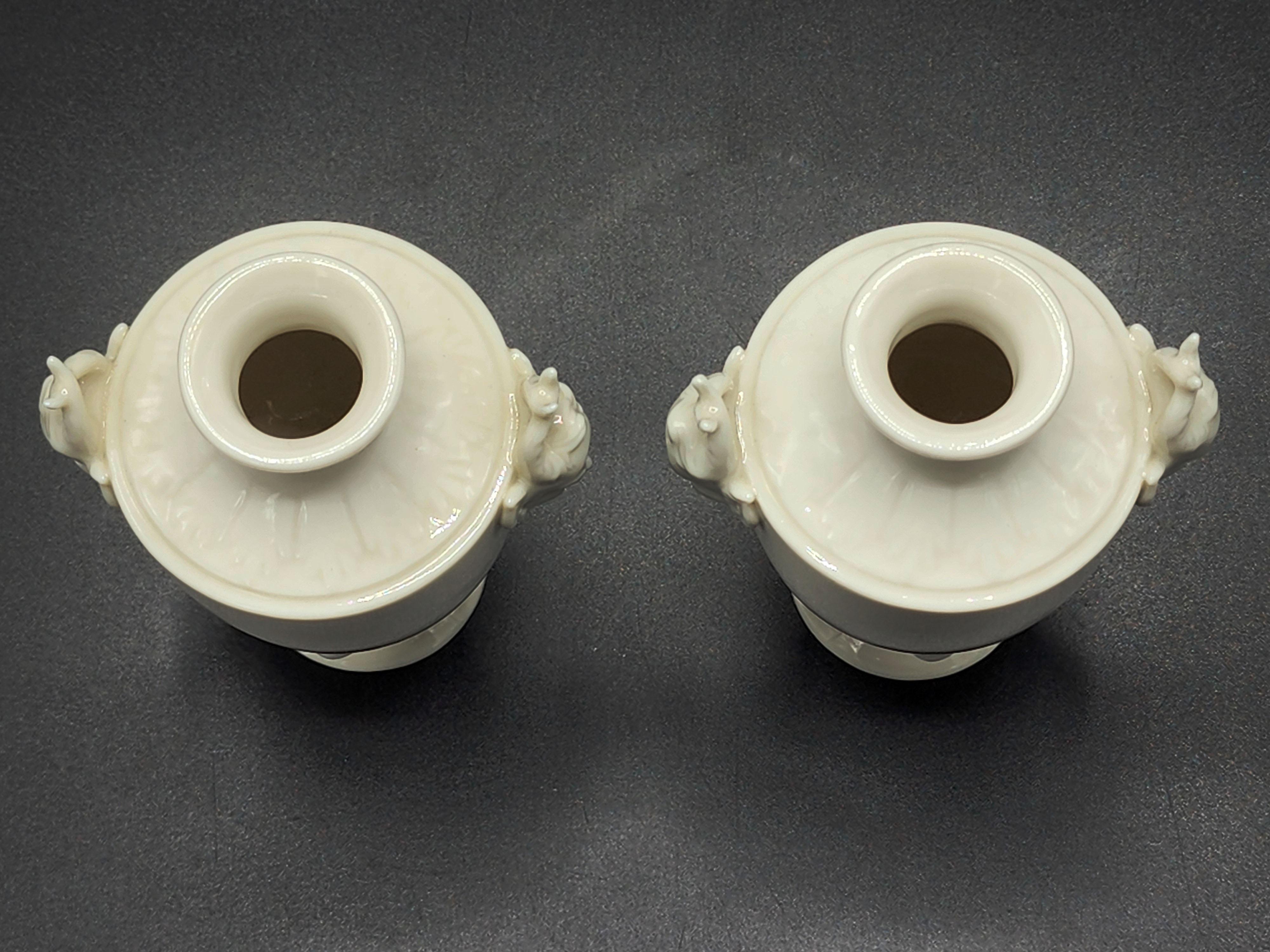 XX secolo Coppia di vasi in porcellana Nymphenburg Porcelain in vendita