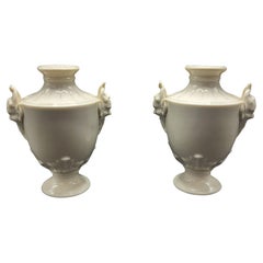 Pareja de jarrones de porcelana de Nymphenburg