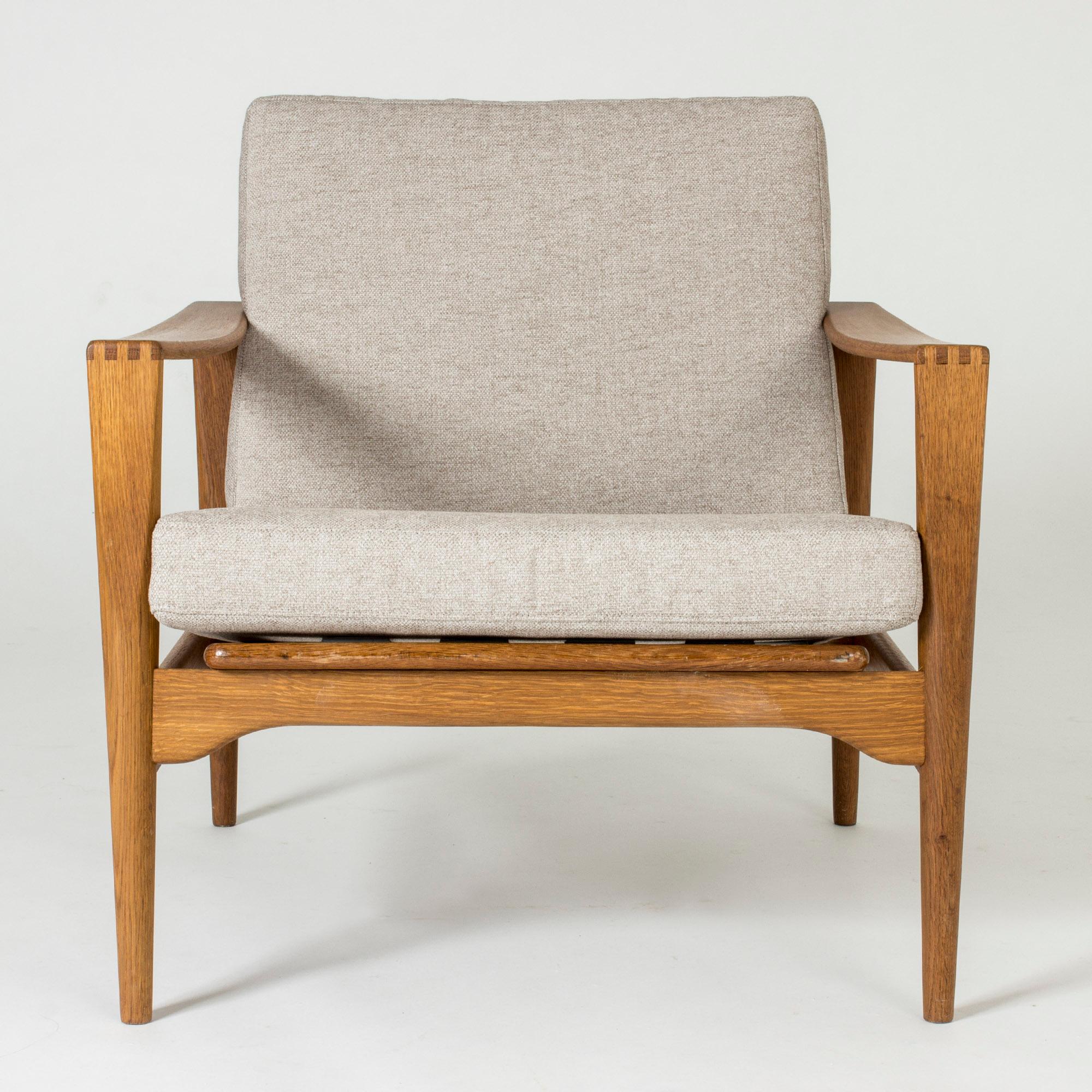Mid-20th Century Pair of Oak and Fabric Lounge Chairs by Niels Koefoed for Niels Eilersen, 1960s