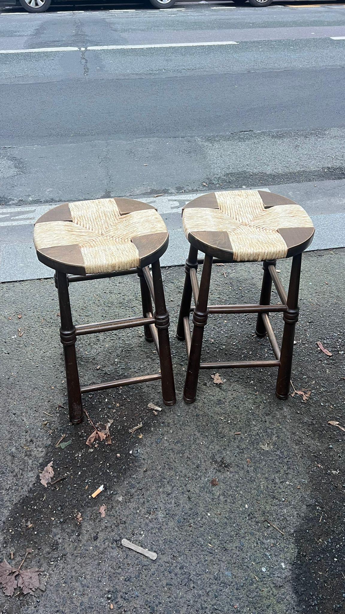 Moderno Coppia di sgabelli in Oak e corda in vendita