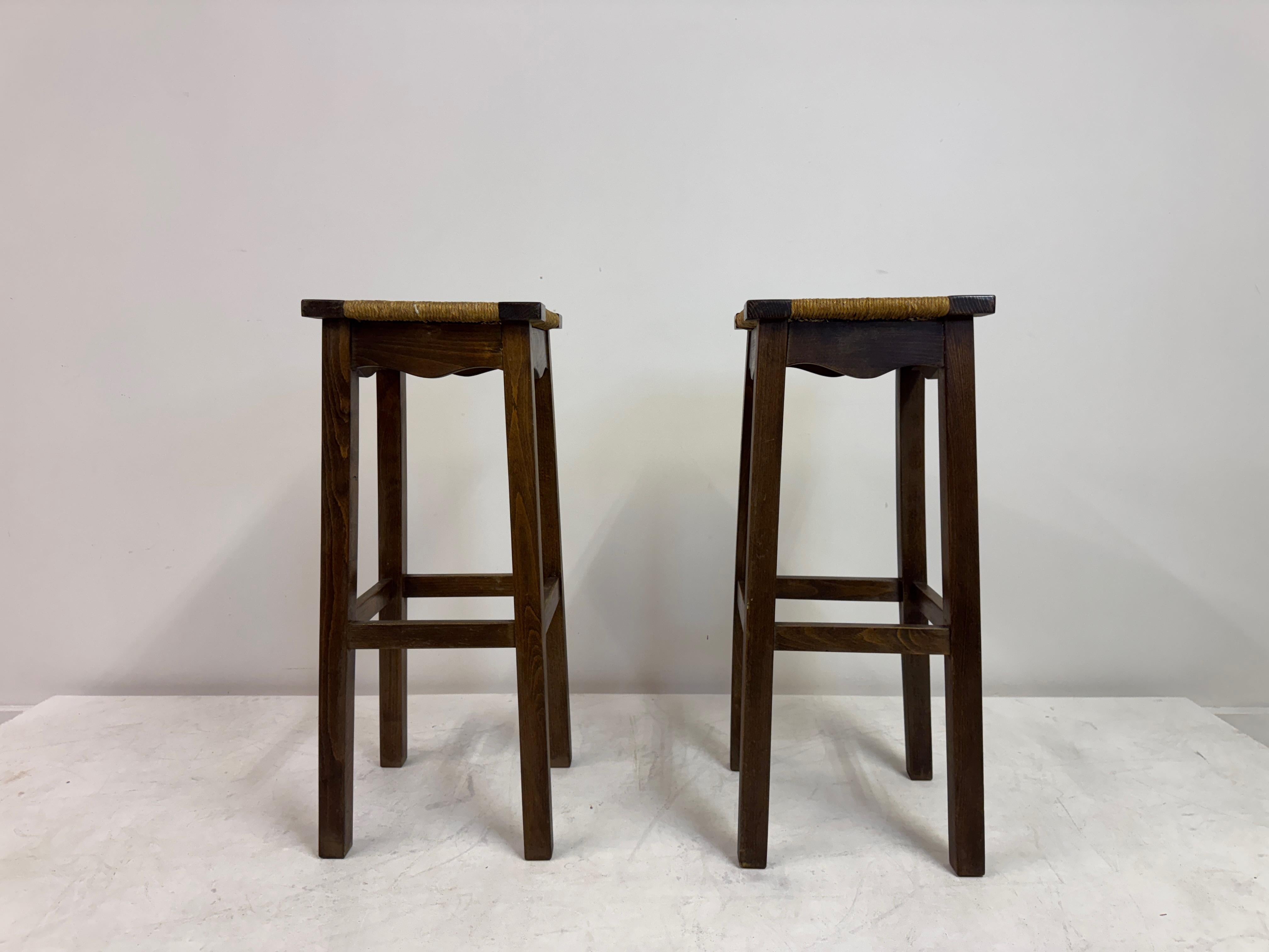 Country Pair of Oak and Rush Bar Stools, France, 20th Century in vendita