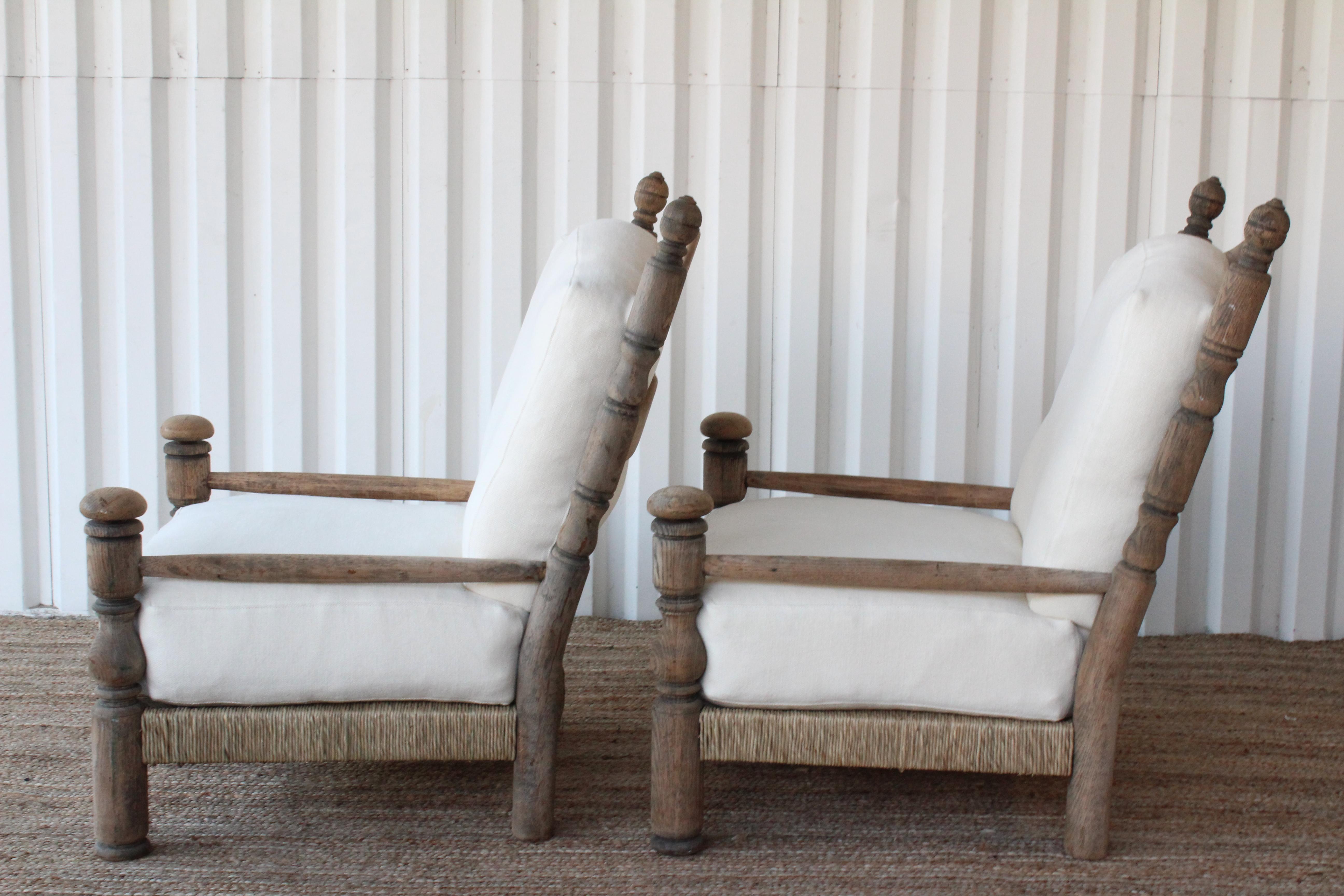 Pair of Oak and Rush Lounge Chairs, France, 1940s. In Good Condition In Los Angeles, CA