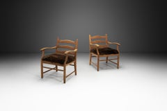 Paire de chaises d'appoint en Oak et peau de mouton, Europe 1960
