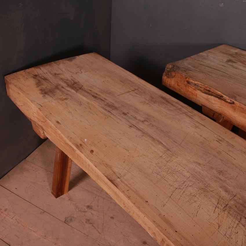 Pair of Oak and Walnut Coffee Tables In Good Condition In Leamington Spa, Warwickshire