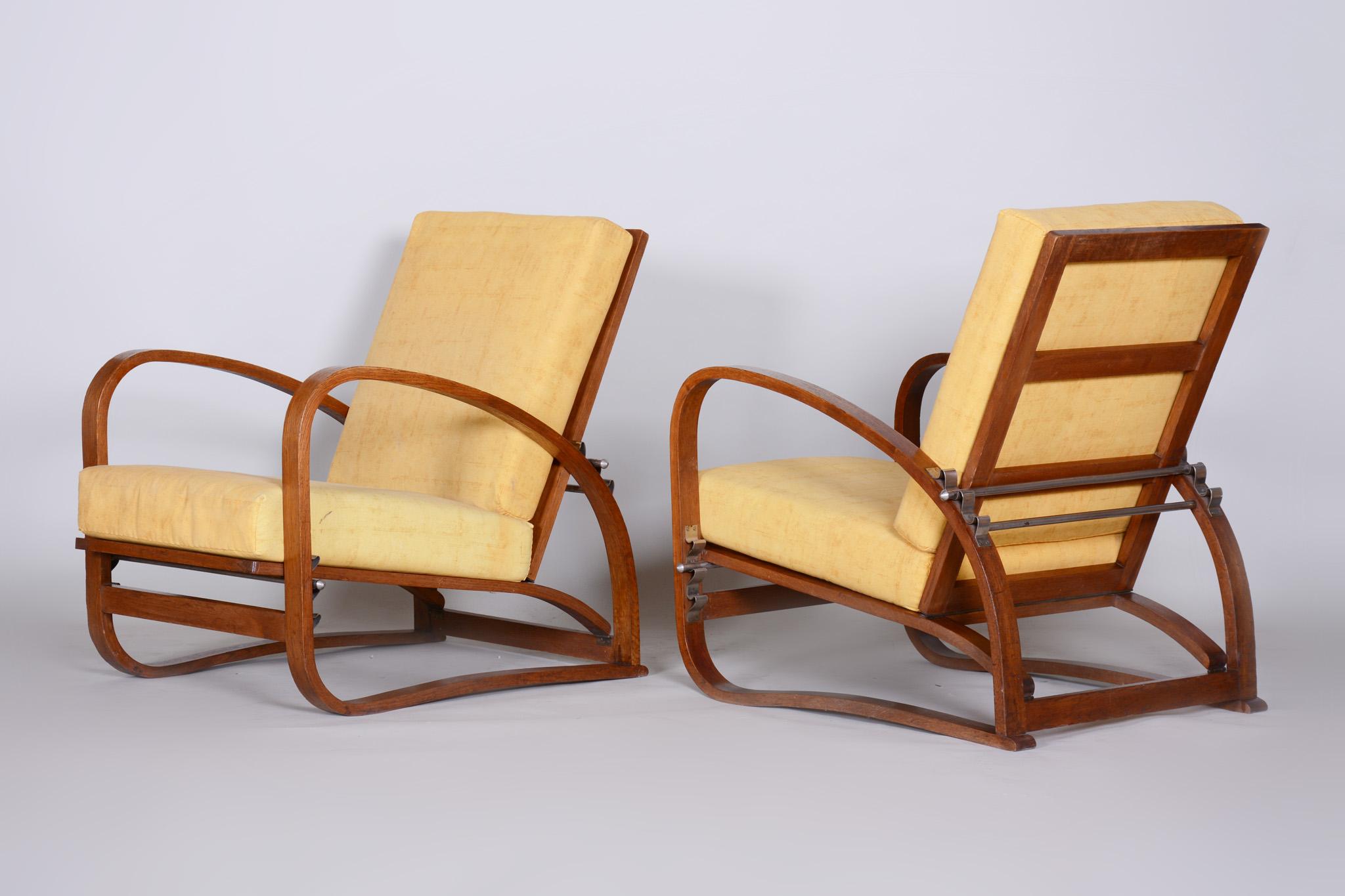 Pair of Oak Art Deco Armchairs by Jindrich Halabala, 1930s, Original Condition In Good Condition In Horomerice, CZ
