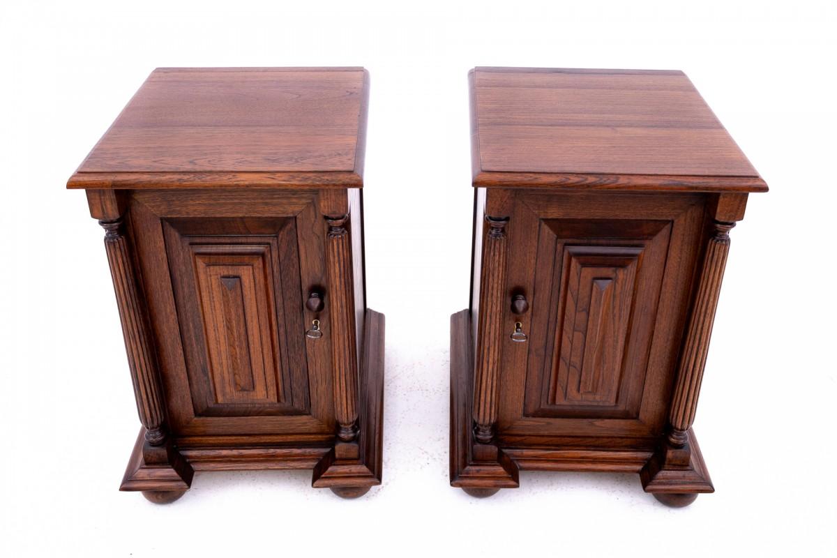 Pair of oak bedside tables, France, circa 1920. For Sale 5