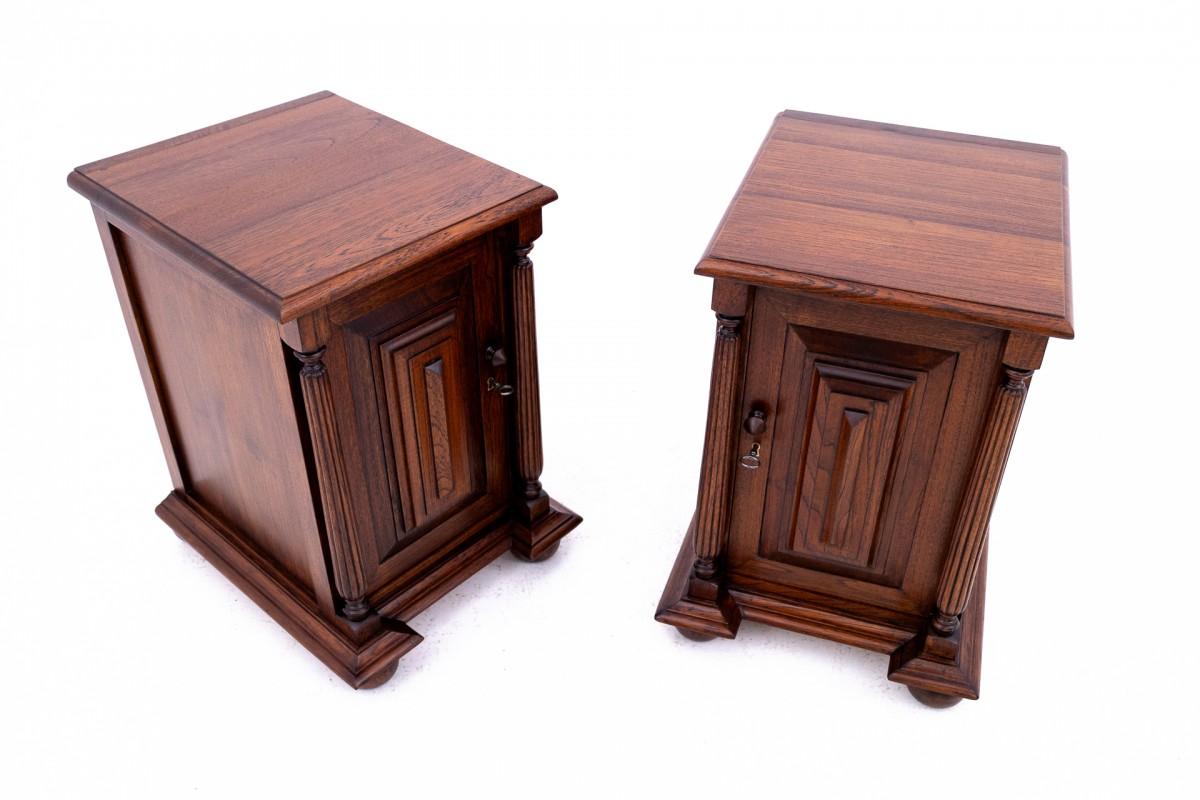 Pair of oak bedside tables, France, circa 1920. For Sale 6