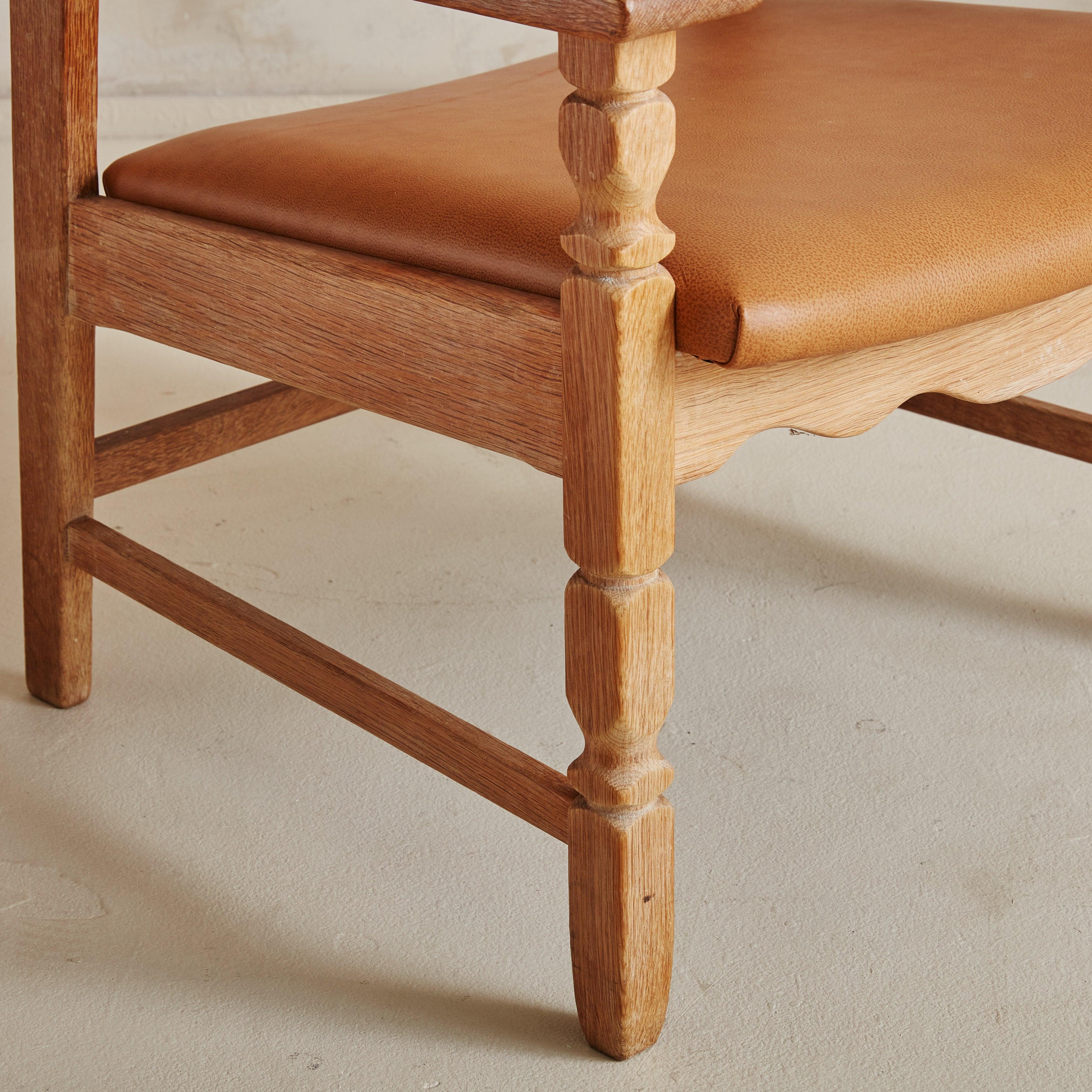 Pair of Oak + Camel Leather Razorblade Armchairs Attributed to Henning Kjaernulf For Sale 1