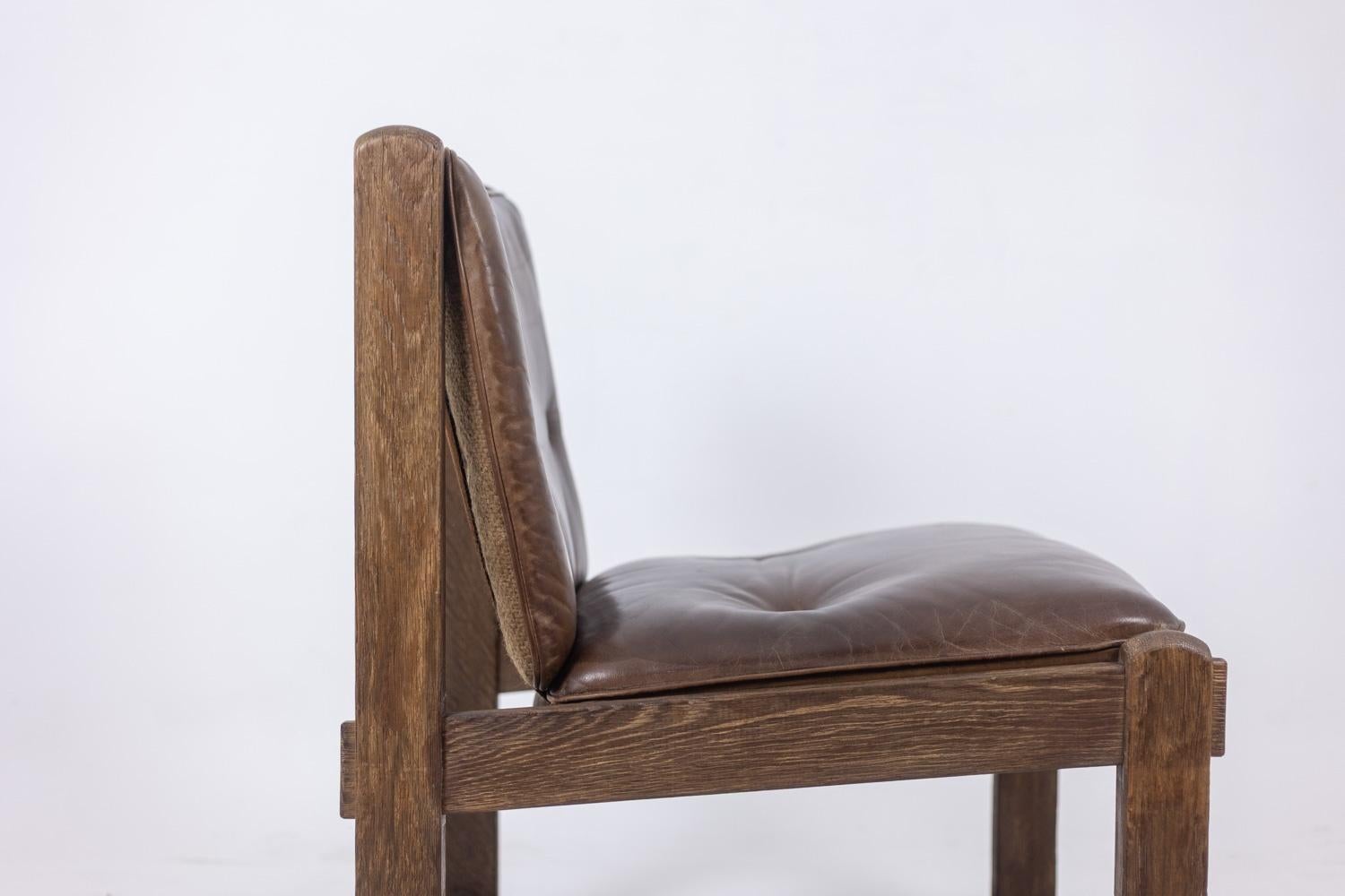 Paar Kaminsessel aus Eiche, mit Leder bezogen, 1960er Jahre im Angebot 3