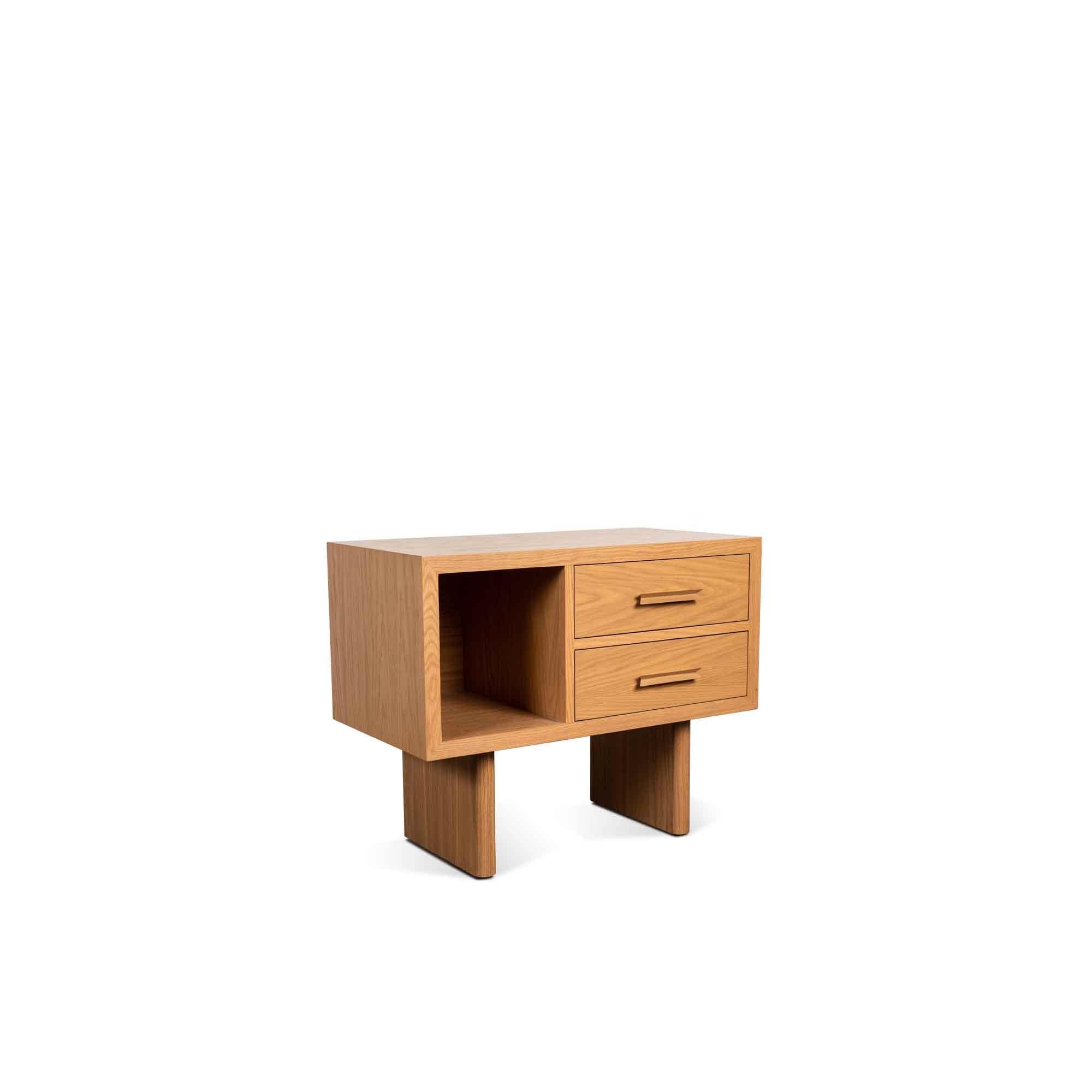 American Pair of Oak Inverness Nightstands by Lawson-Fenning For Sale