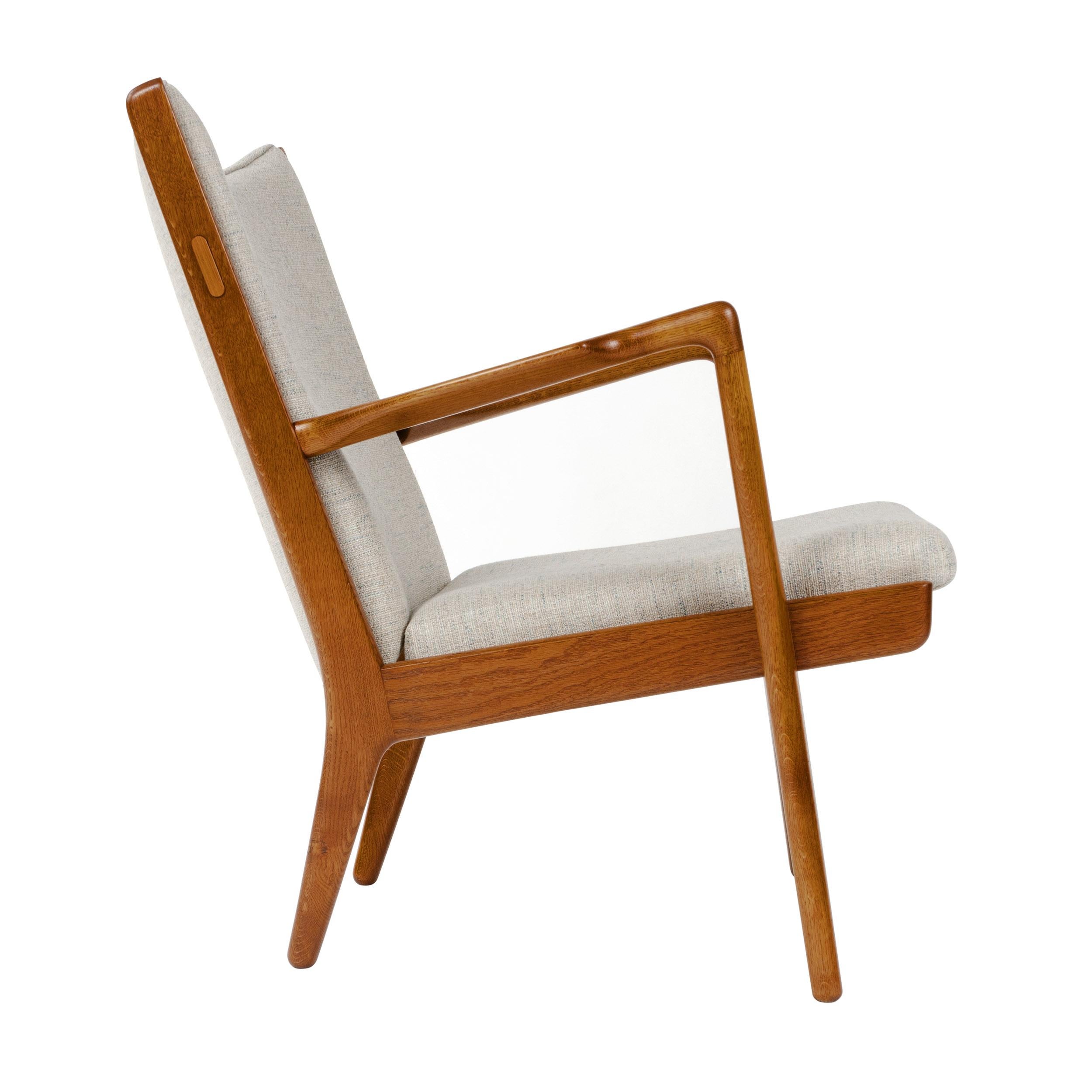 Danish Pair of Oak Lounge Chairs by Hans Wegner 'Set of 2'