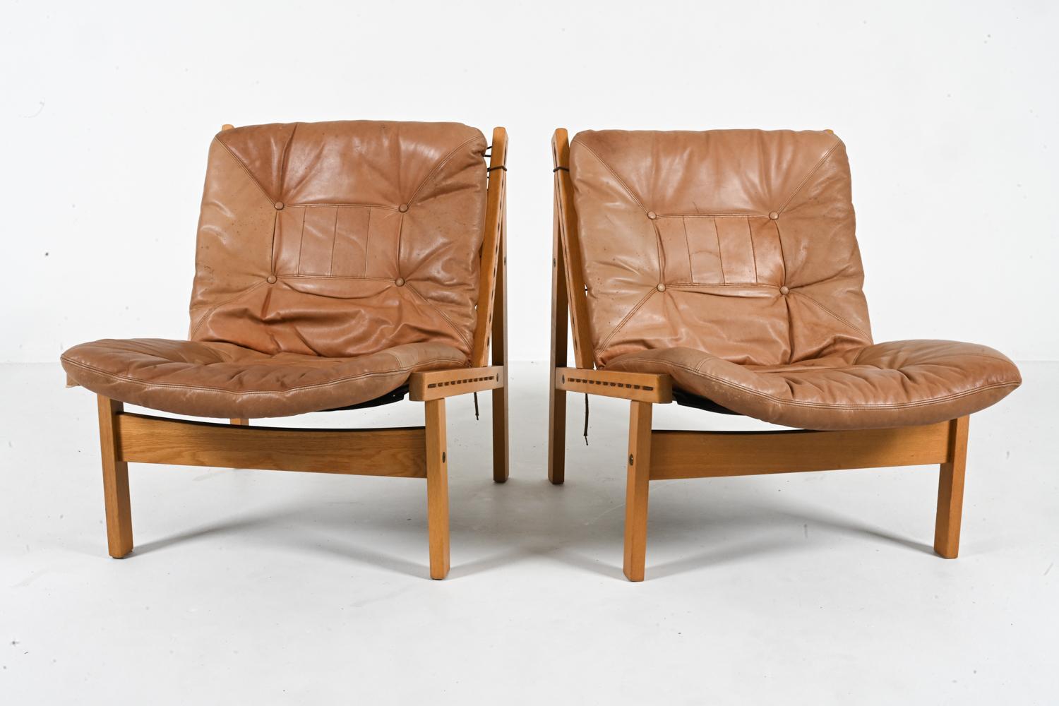 Mid-Century Modern Pair of Oak 'Hunter' Lounge Chairs by Torbjørn Afdal for Bruksbo, Norway, 1960's For Sale