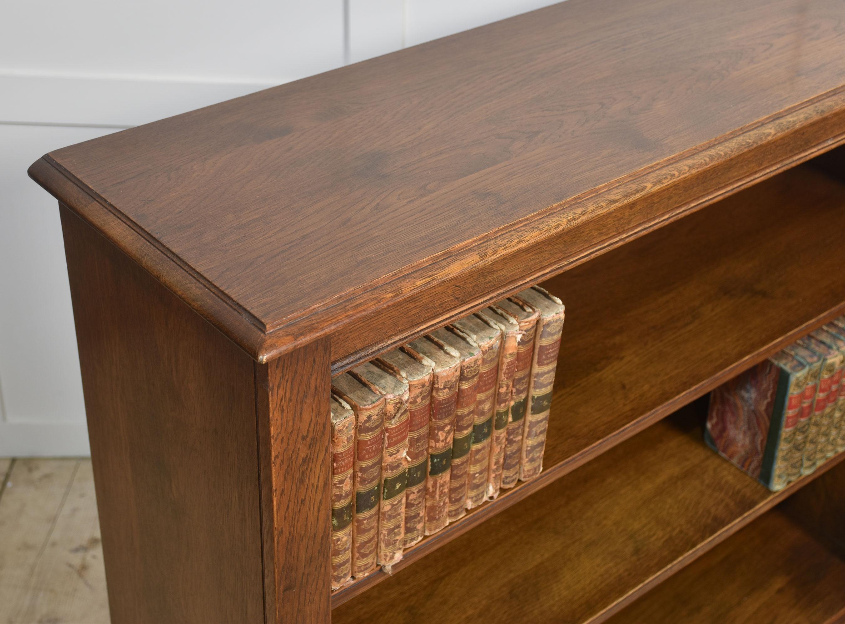 Coppia di librerie a giorno in Oak in vendita 2