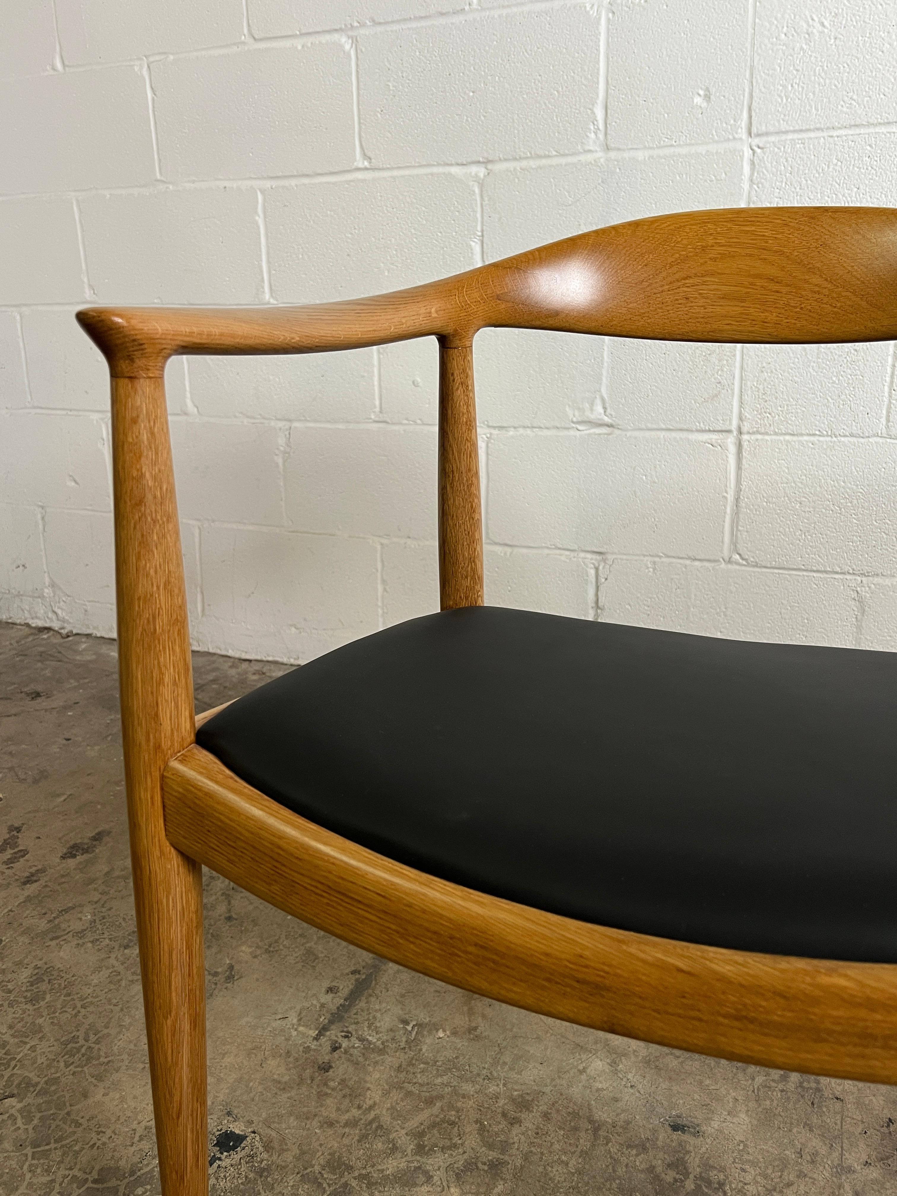 Pair of Oak Round Chairs by Hans Wegner For Sale 2