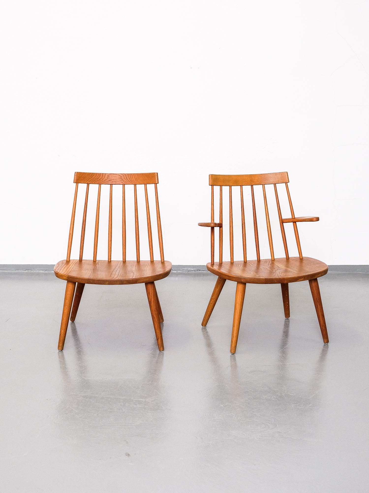 Model ‘Sibbo’ easy chairs with oak frame and one with armrests. Designed by Yngve Ekström and manufactured by Stolab in Sweden, circa 1950s.

Nice vintage condition with pretty patina.