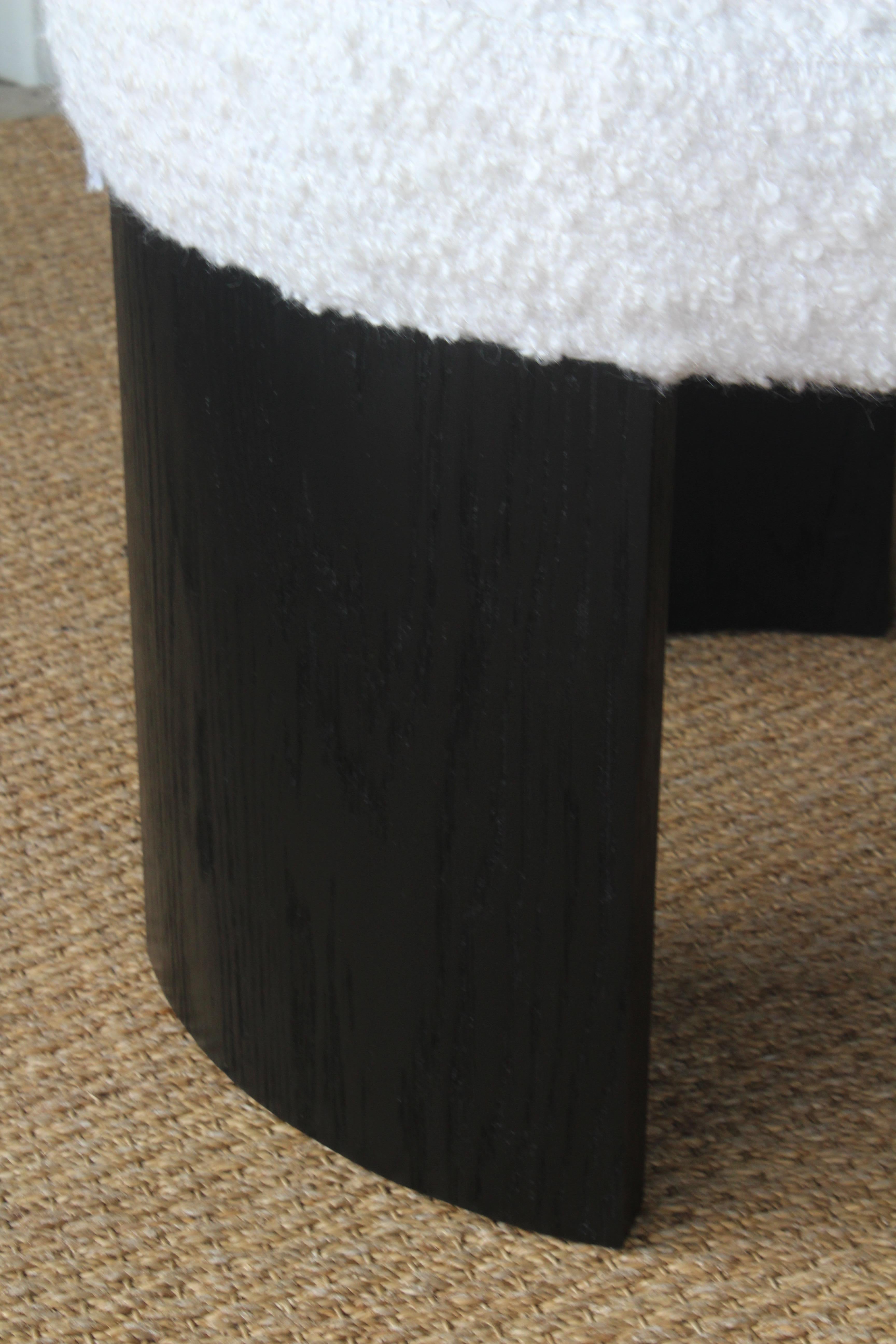 Pair of Oak Stools in Wool Upholstery In Excellent Condition In Los Angeles, CA