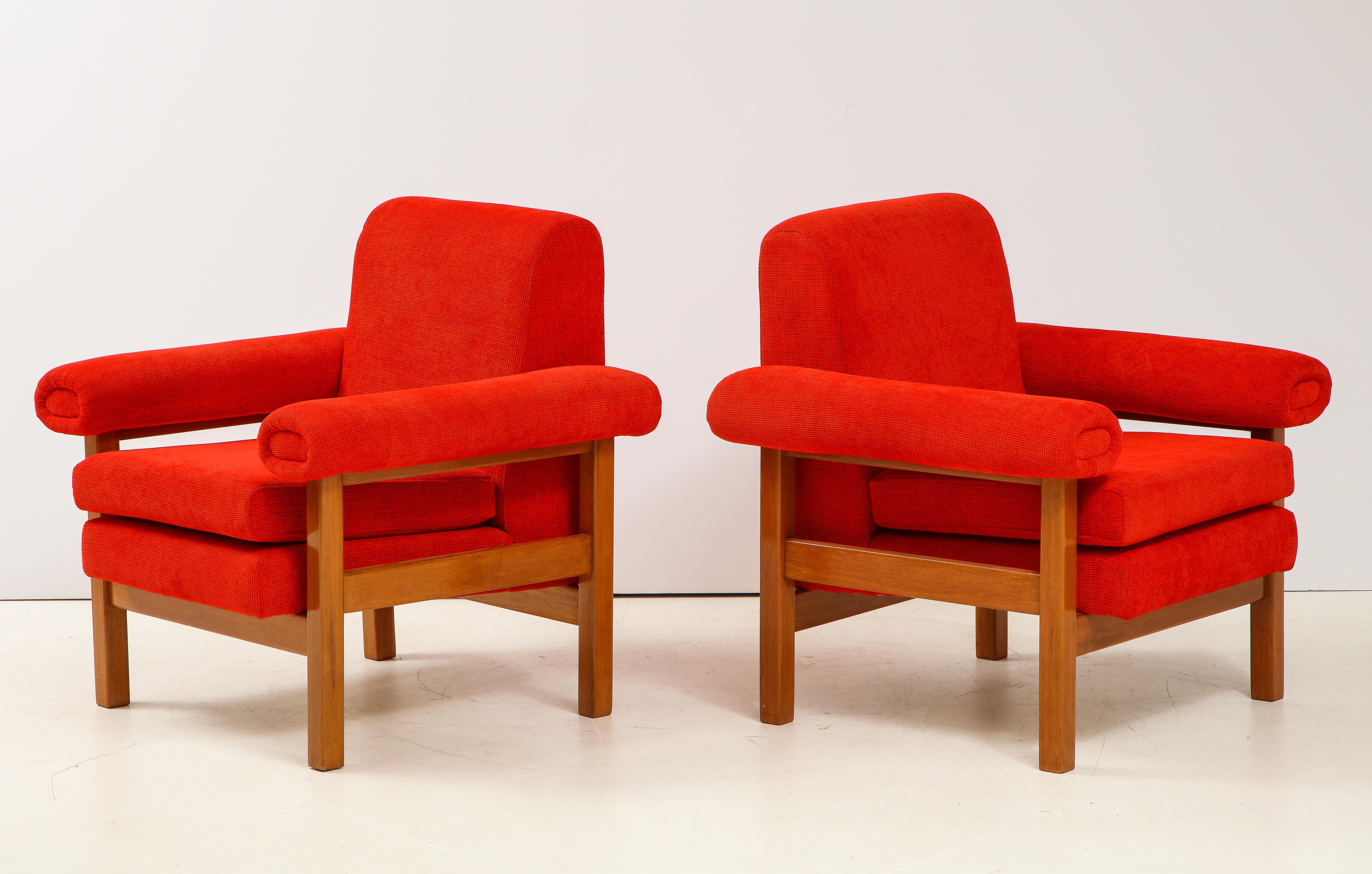 Pair of Oak Upholstered Armchairs by Raffaella Crespi For Sale 6