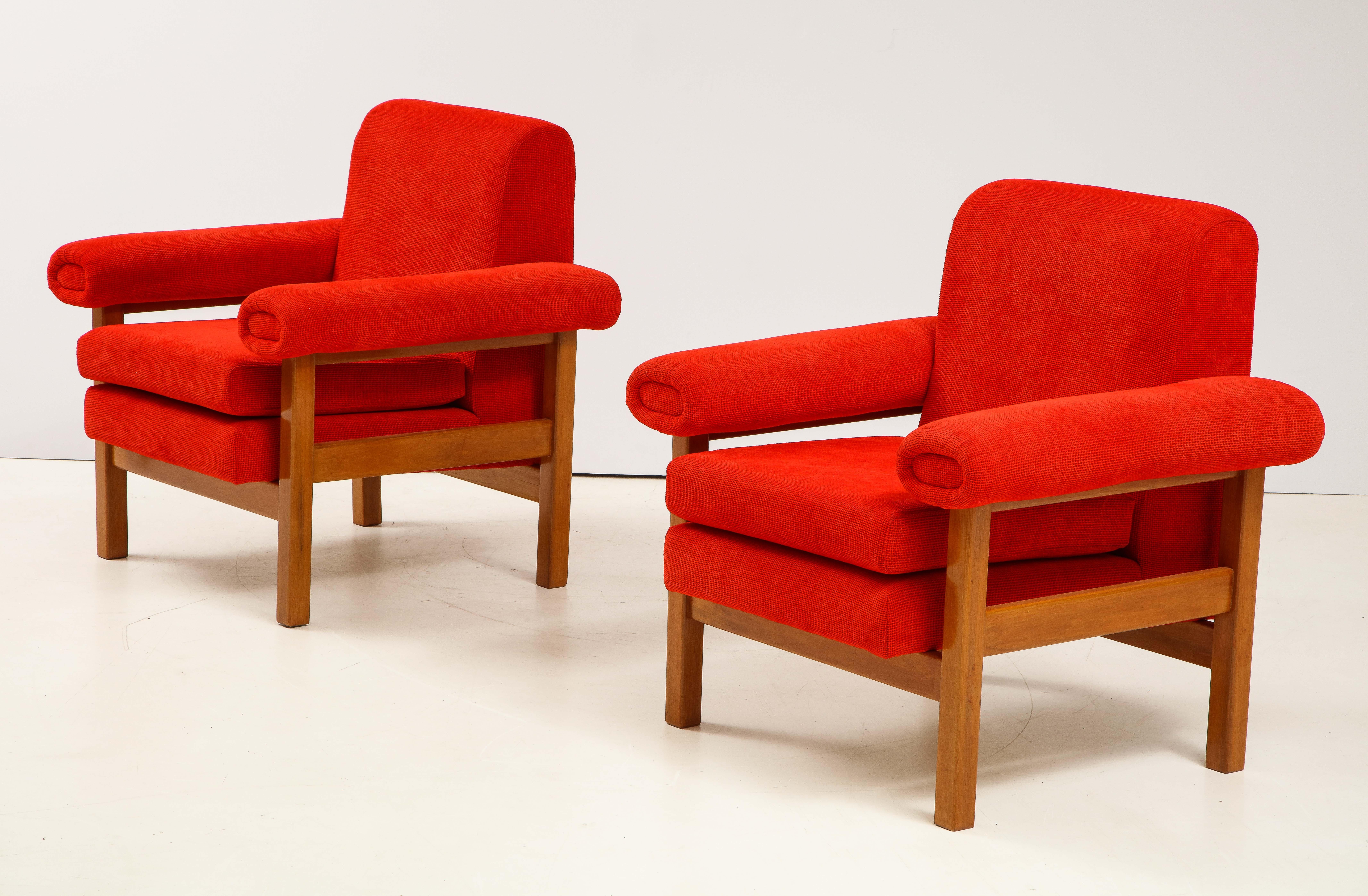 Pair of Oak Upholstered Armchairs by Raffaella Crespi For Sale 7