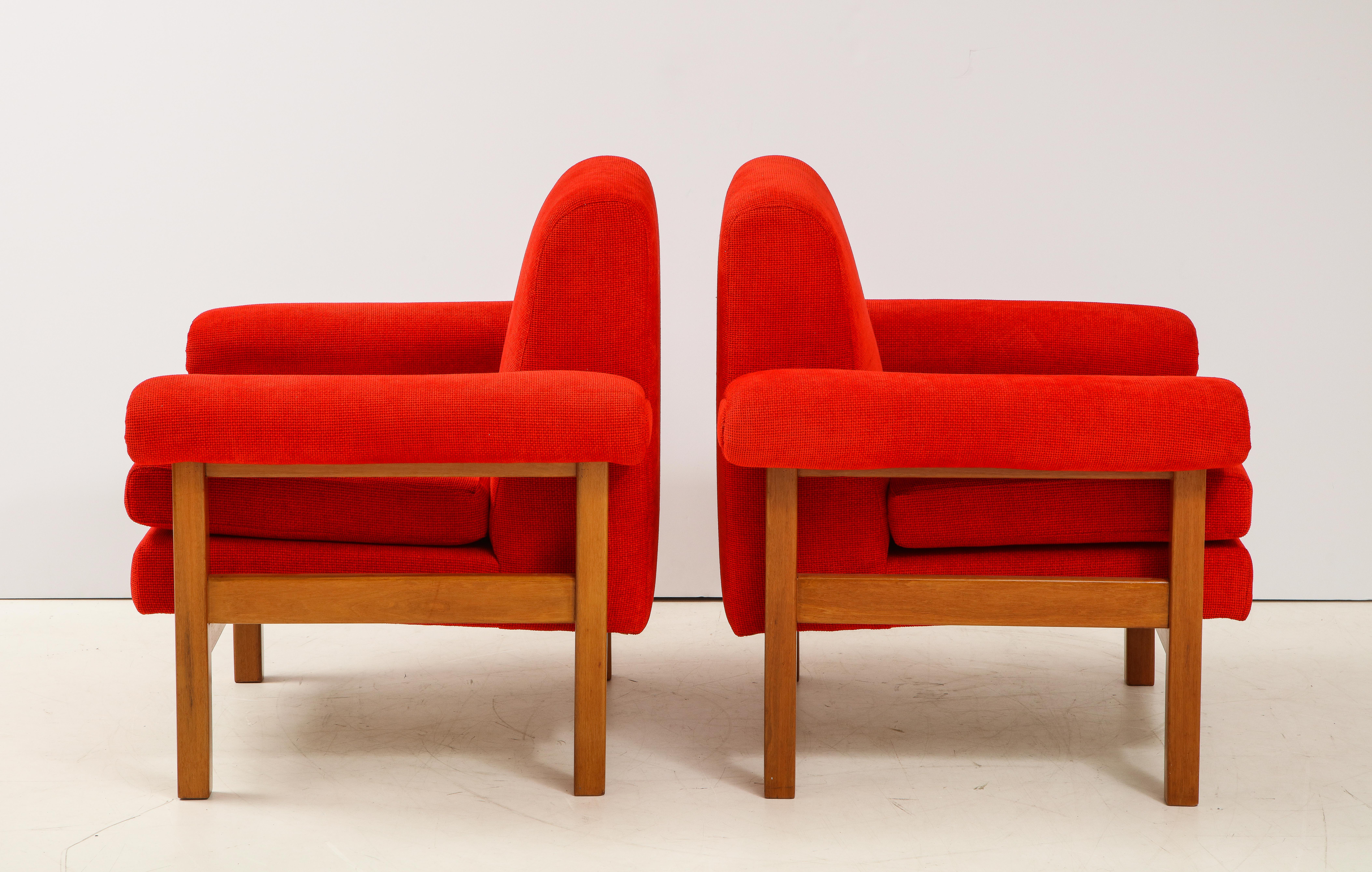 Pair of Oak Upholstered Armchairs by Raffaella Crespi For Sale 4