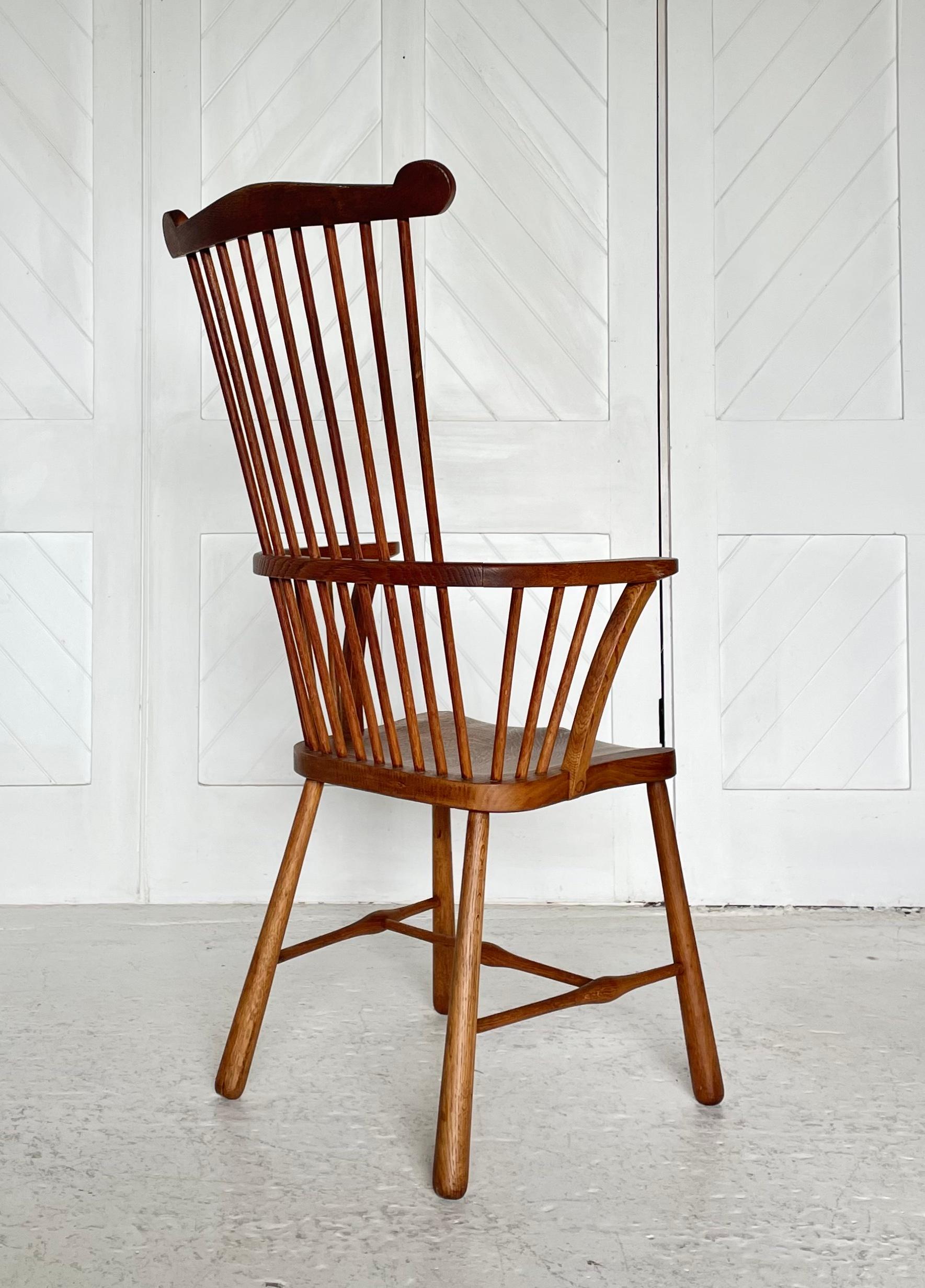 Inglese Coppia di poltrone Windsor in Oak in vendita