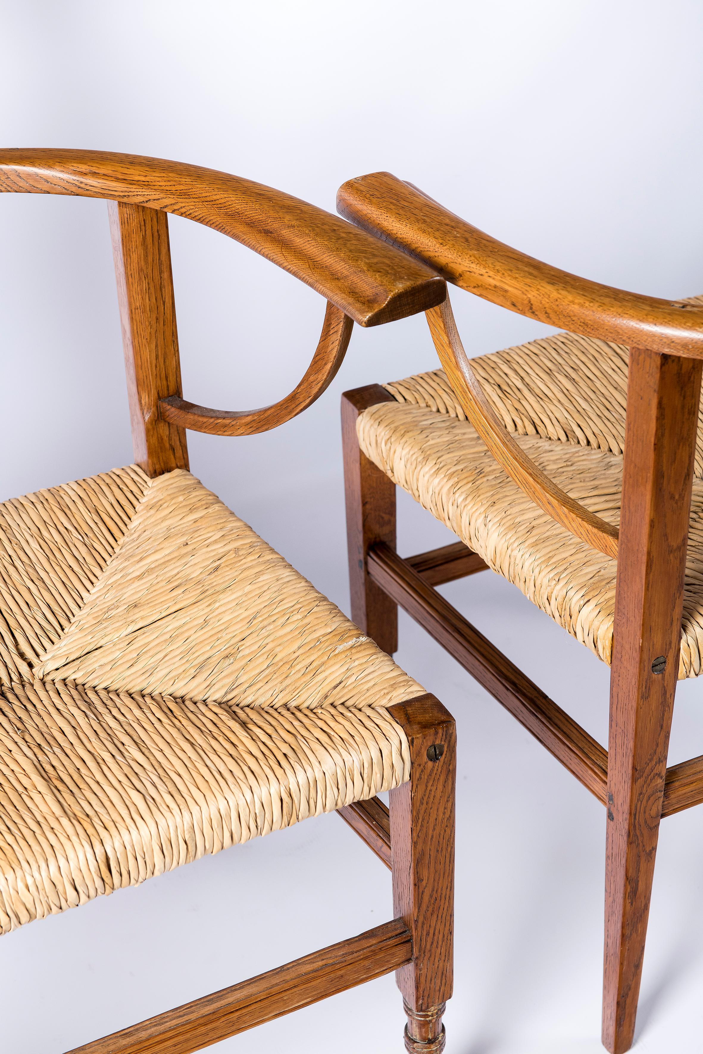 Rush Pair of Oak Wood Armchairs, Attributed to George Walton, Scotland, circa 1890 For Sale