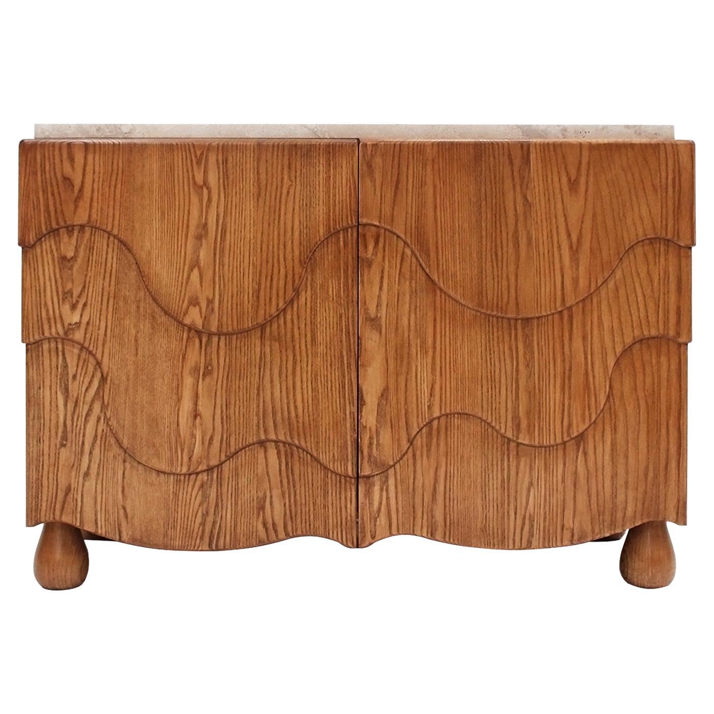 Paire de buffets en chêne avec plateau en travertin. Design/One Contemporary italien