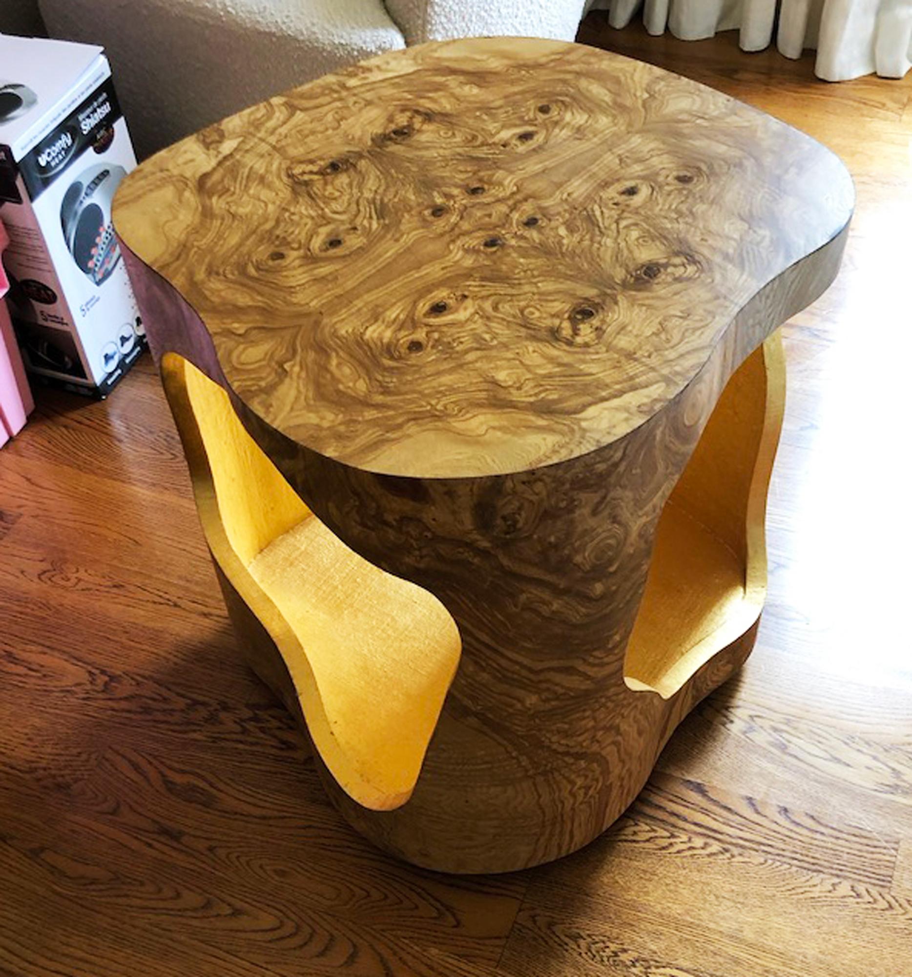 Pair of Oakley Side Table In Excellent Condition For Sale In Culver City, CA