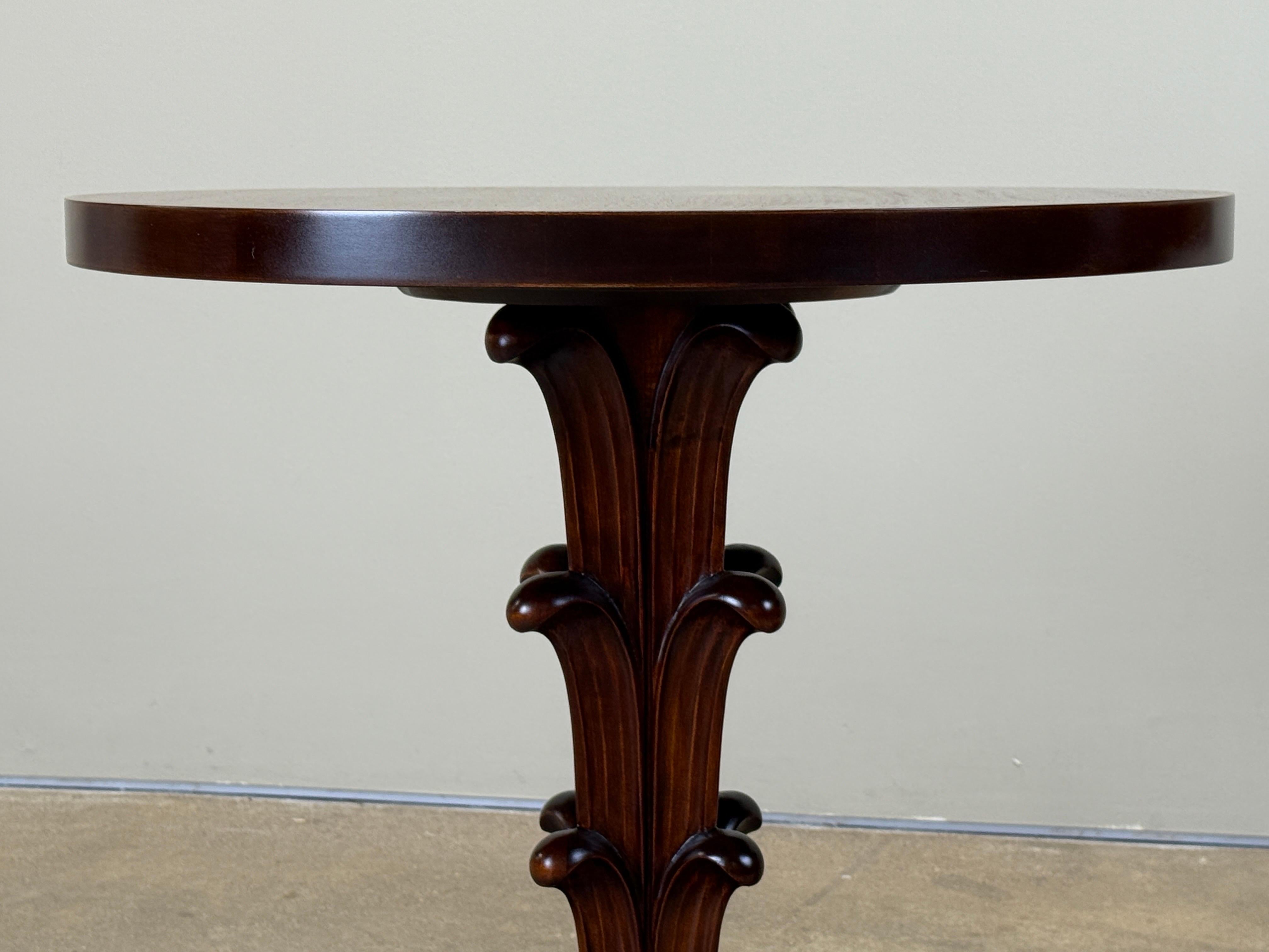 Paire de tables d'appoint par John Stuart en vente 8