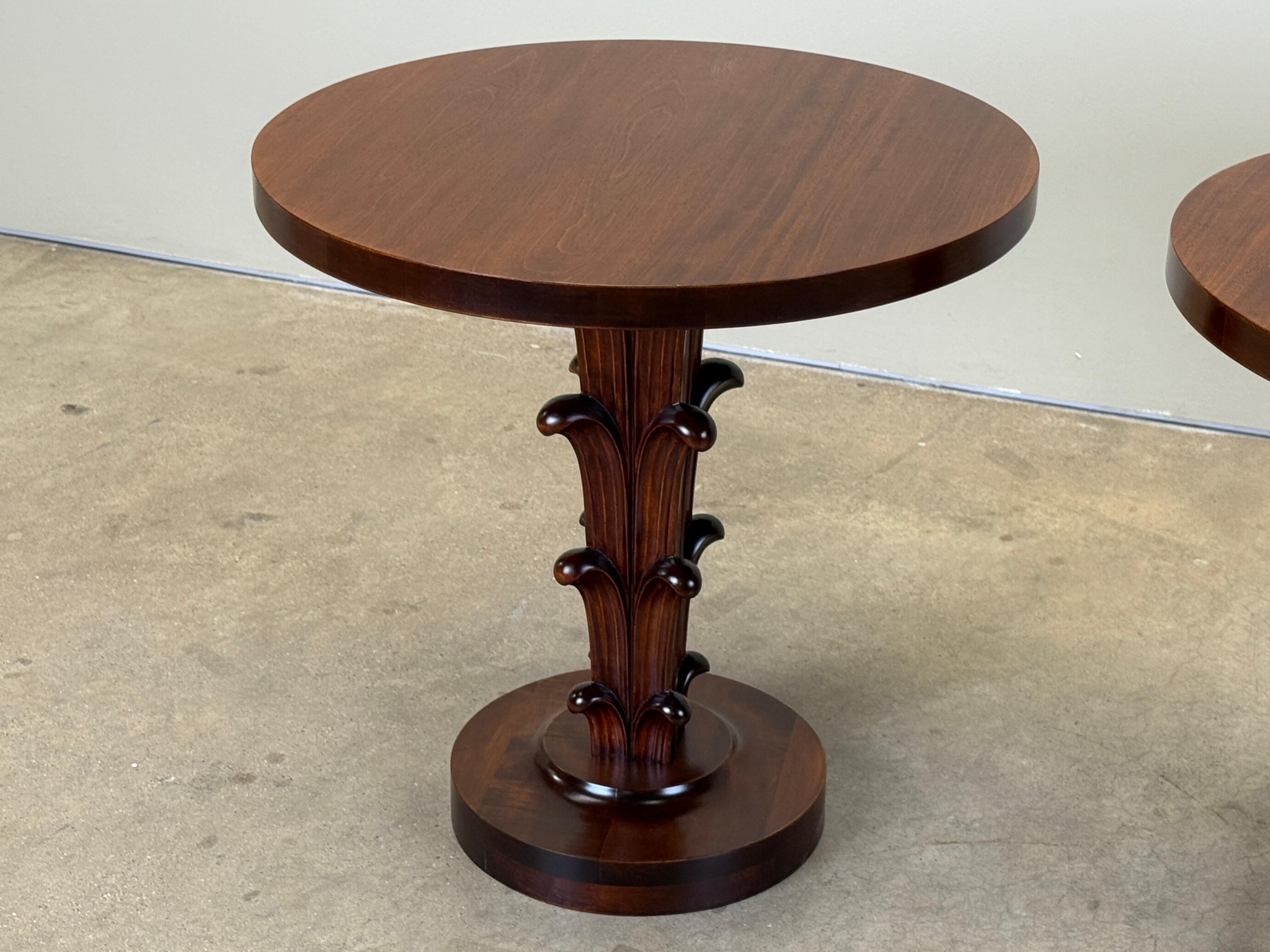 Paire de tables d'appoint par John Stuart en vente 1