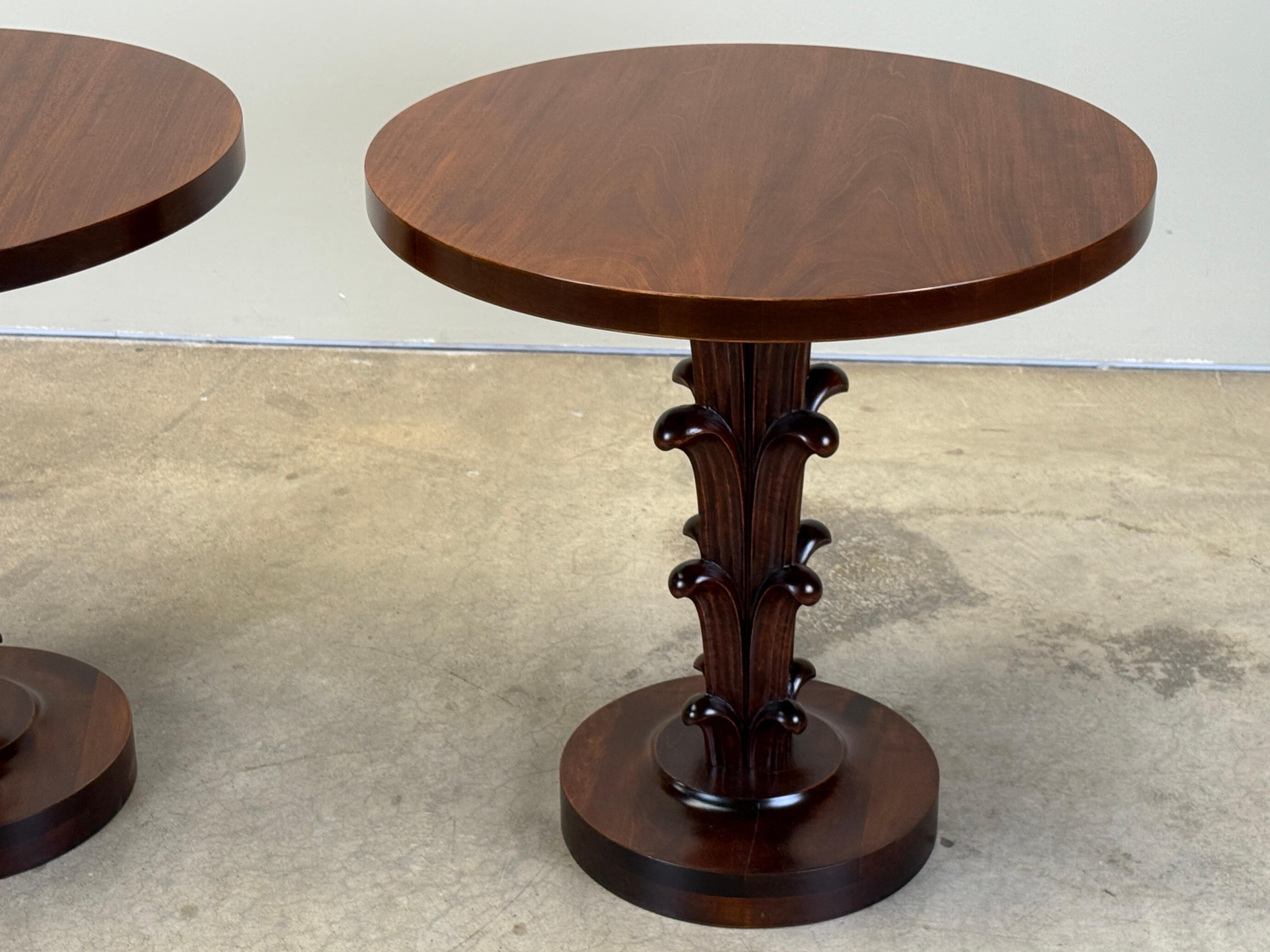 Paire de tables d'appoint par John Stuart en vente 2