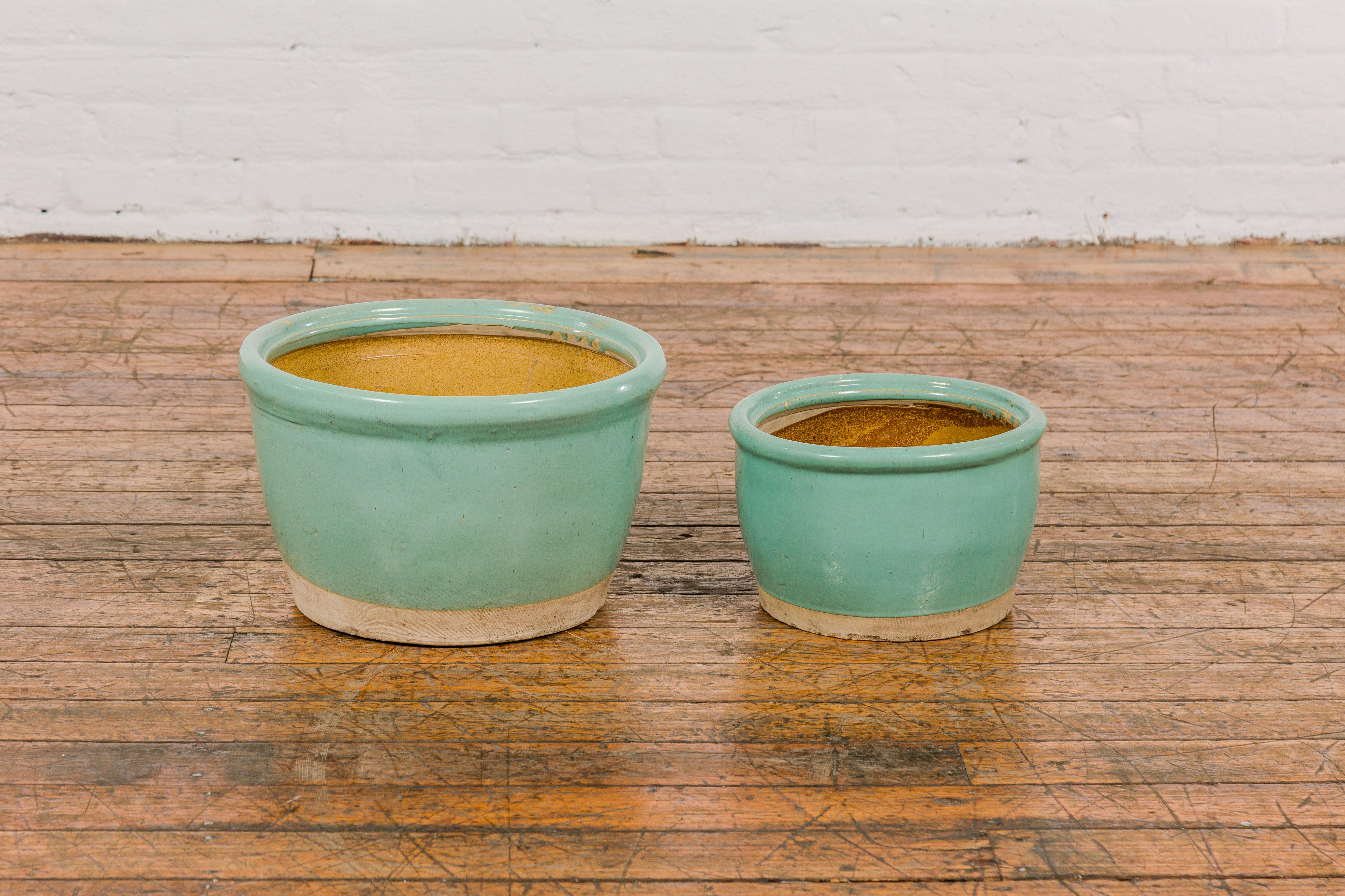 Pair of Ocean Blue Glazed Ceramic Round Nested Planters with Tapering Lines For Sale 6