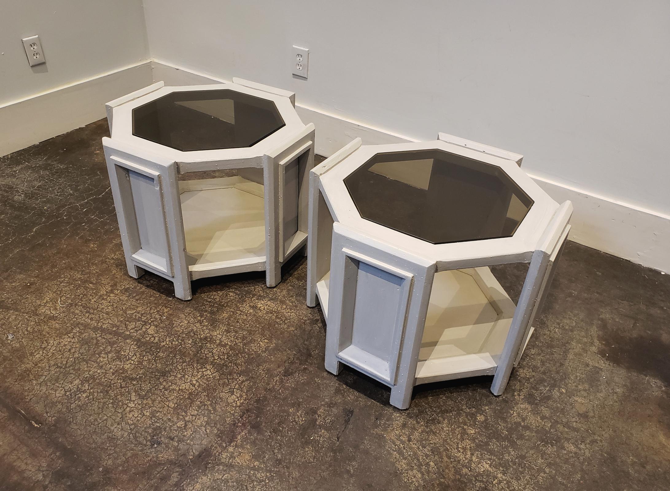 20th Century Pair of Octagonal Brutalist Memphis Side Tables with Faux Concrete Finish For Sale
