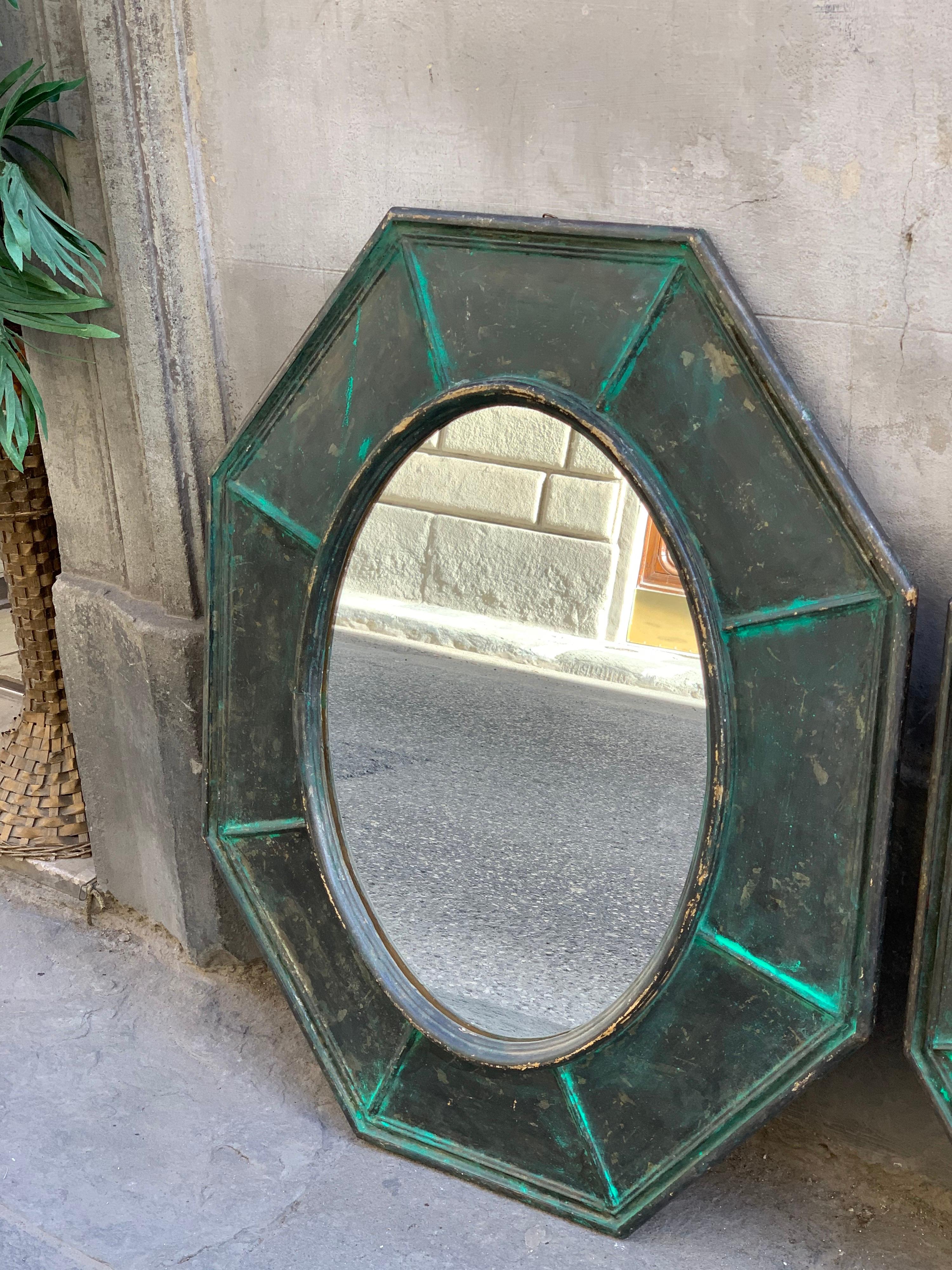 20th Century Pair of Octagonal Green Wood Mirrors Decorated with Metallic Effect, Early '900