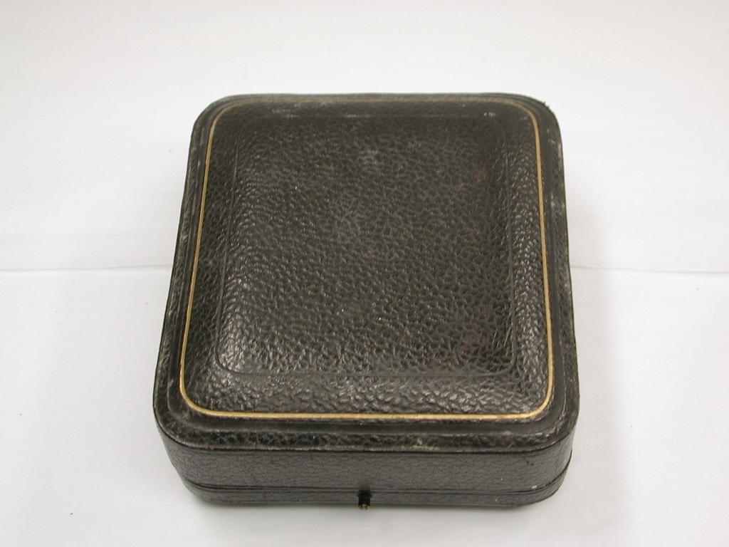 English Pair of Octagonal Silver Peppers in Leather Box, Thomas Bradbury & Sons, 1908