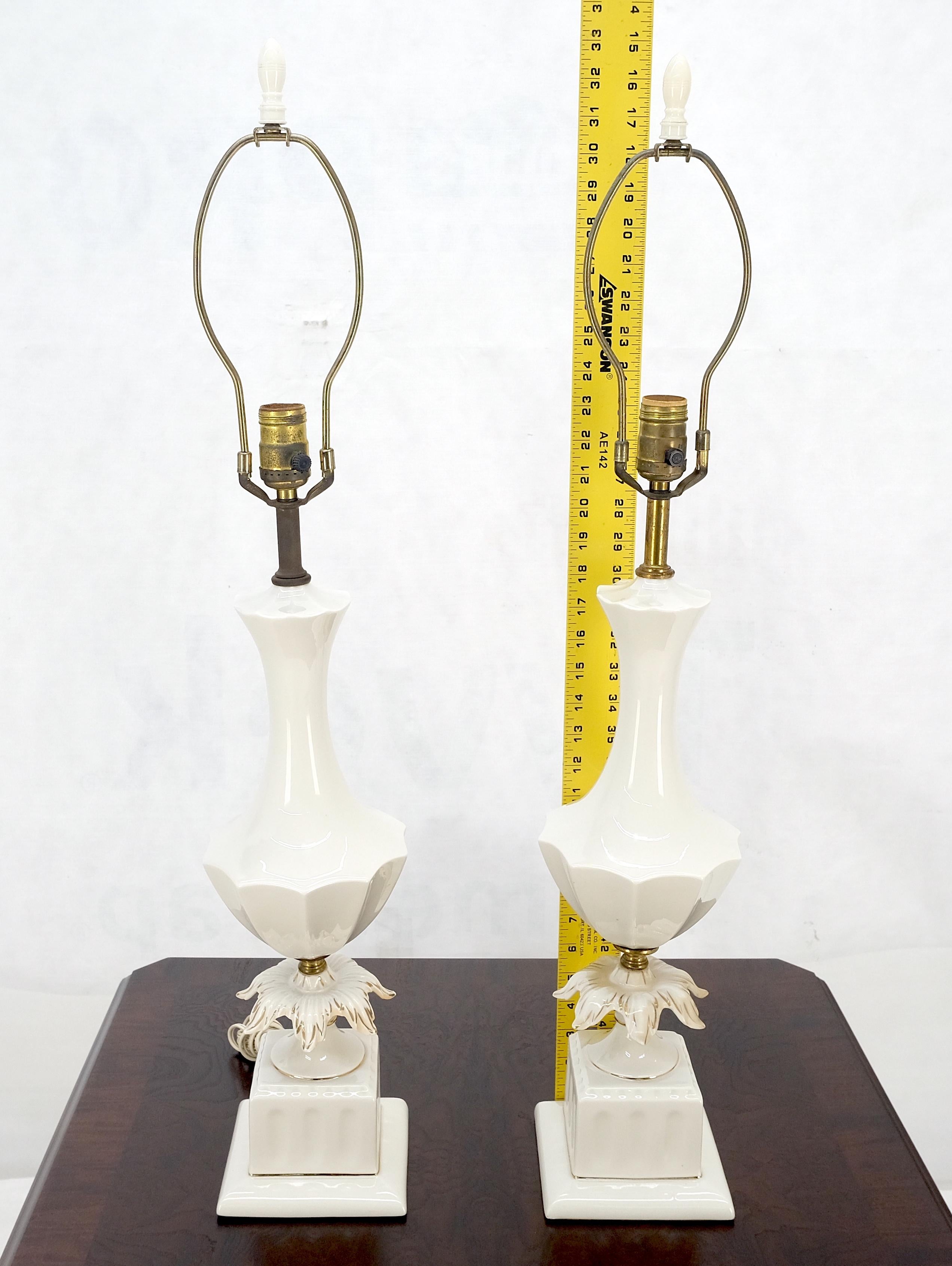 20th Century Pair of Off White Ceramic c1960s Lotus & Vase Style Table Lamps MINT For Sale