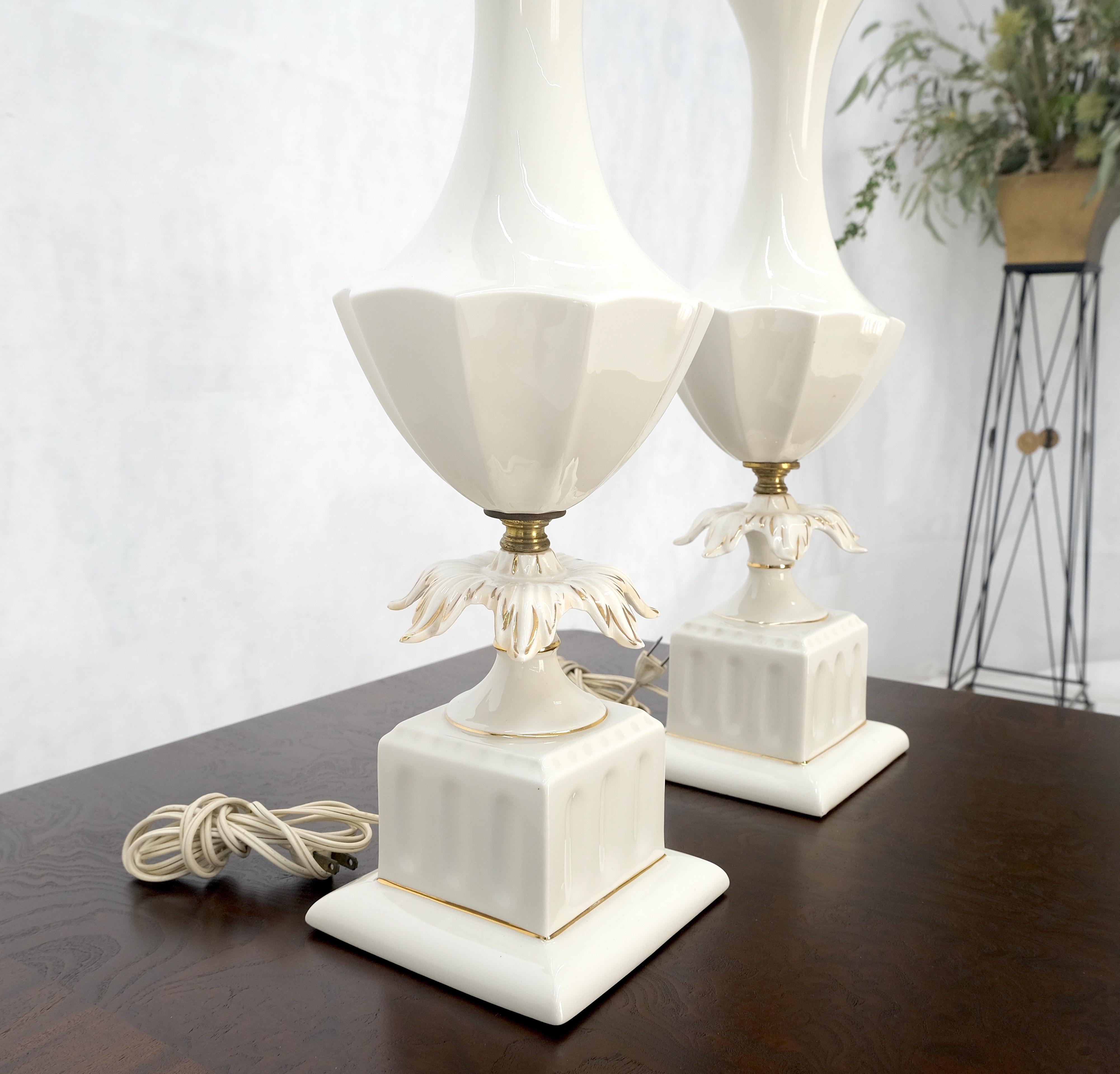 Pair of Off White Ceramic c1960s Lotus & Vase Style Table Lamps MINT For Sale 2