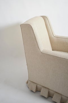 Paire de fauteuils à franges blanc cassé, années 1940