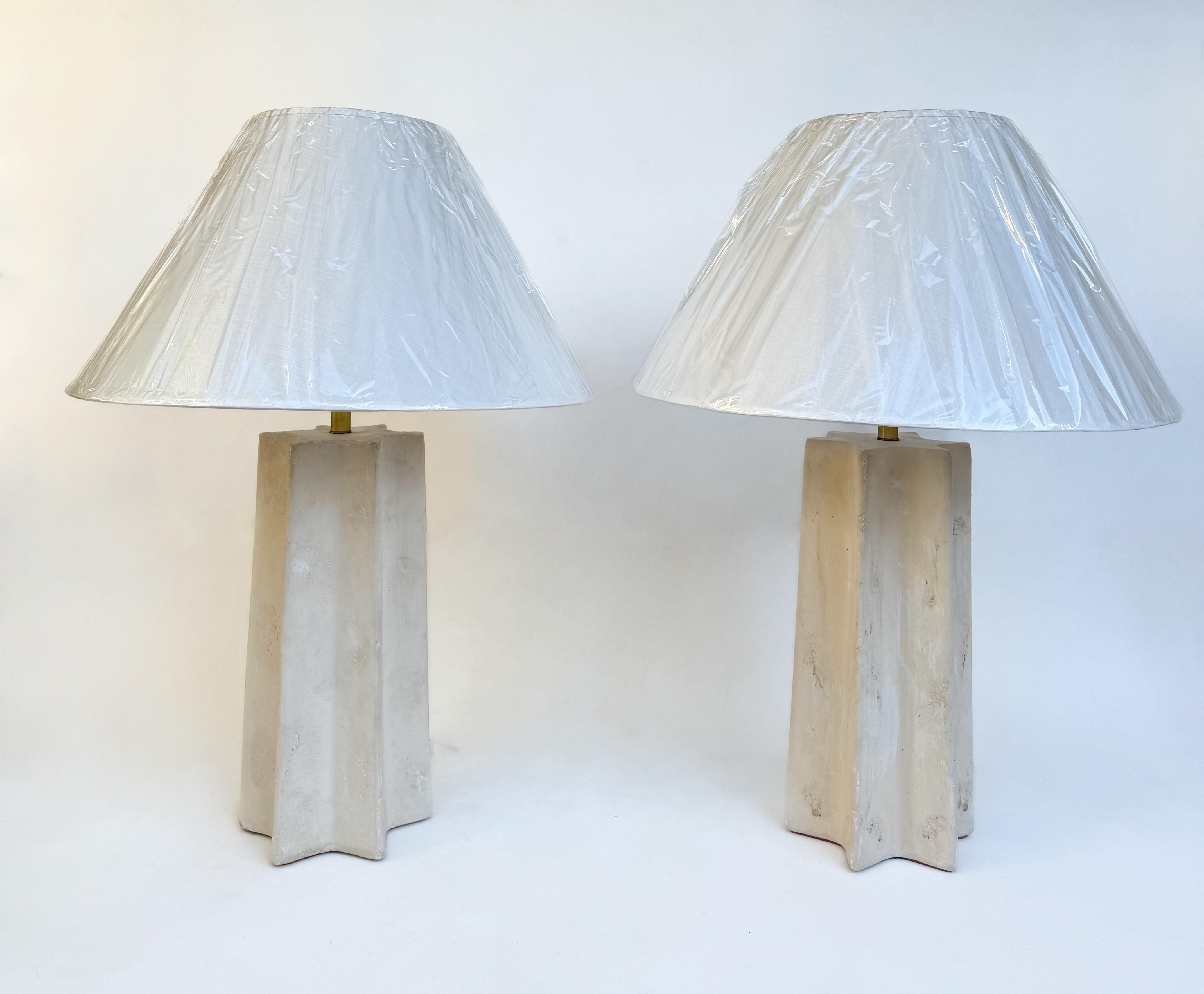 Hand-Crafted Pair of Off White Star Shape Table Lamps by Michael Taylor For Sale