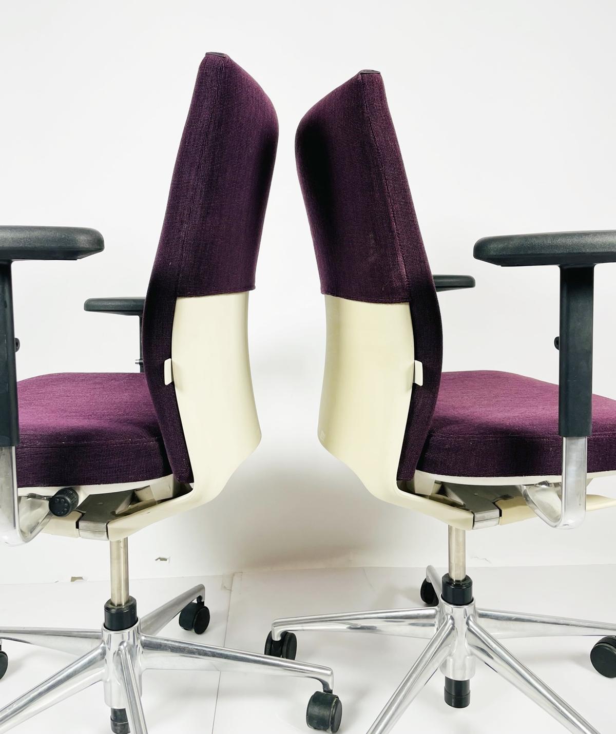 Pair of Office Chairs by Antonio Citterio for Vitra For Sale 3