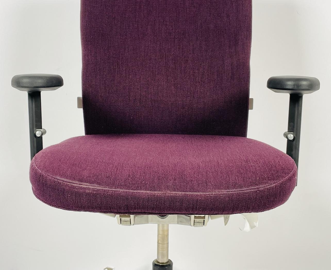  Office Chair by Antonio Citterio for Vitra For Sale 3