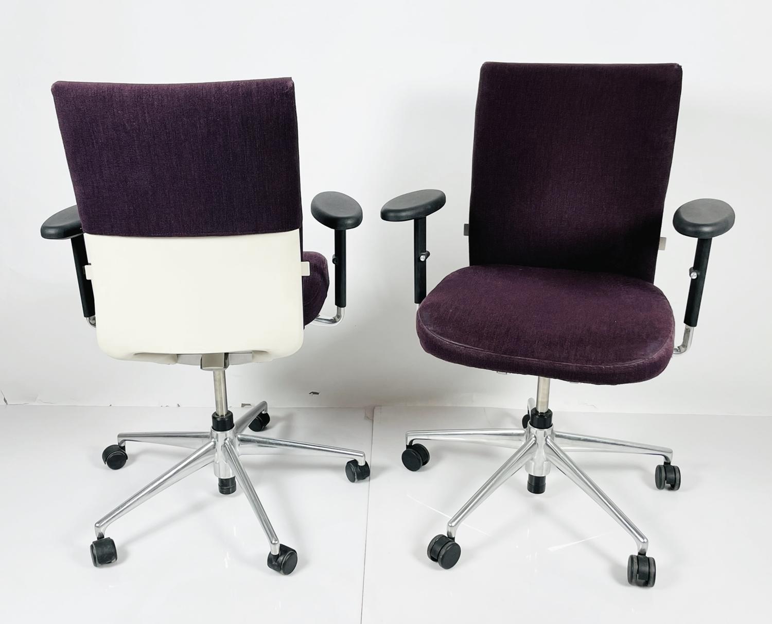 Pair of Office Chairs by Antonio Citterio for Vitra In Fair Condition For Sale In Los Angeles, CA