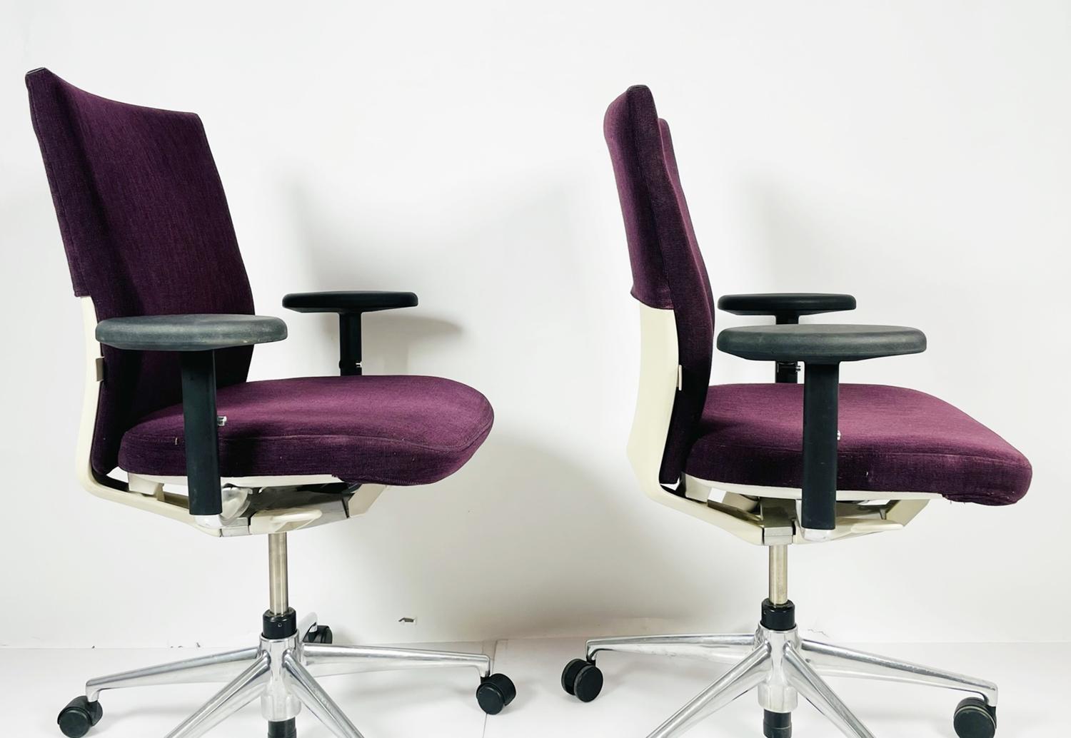 Modern Pair of Office Chairs by Antonio Citterio for Vitra For Sale