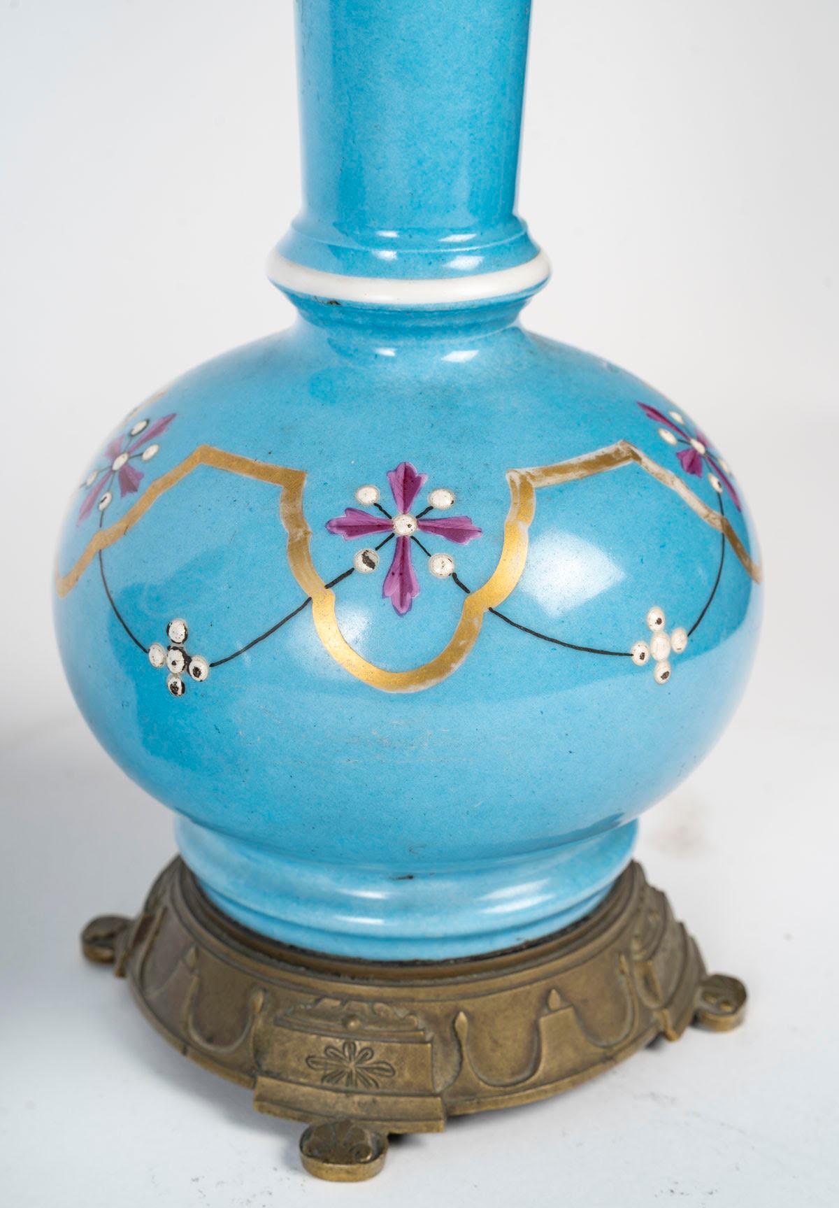 Paire de lampes à huile montées en lampes de table, période Napoléon III, XIXe siècle. Bon état - En vente à Saint-Ouen, FR