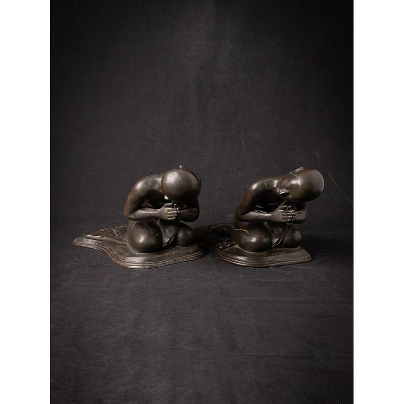 Pair of old bronze Burmese Monk statues from Burma  Original Buddhas For Sale 2