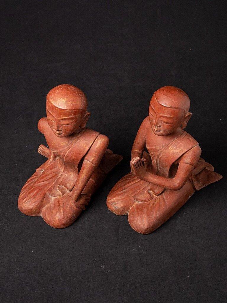 Pair of Old Burmese Monk Statues from Burma For Sale 9