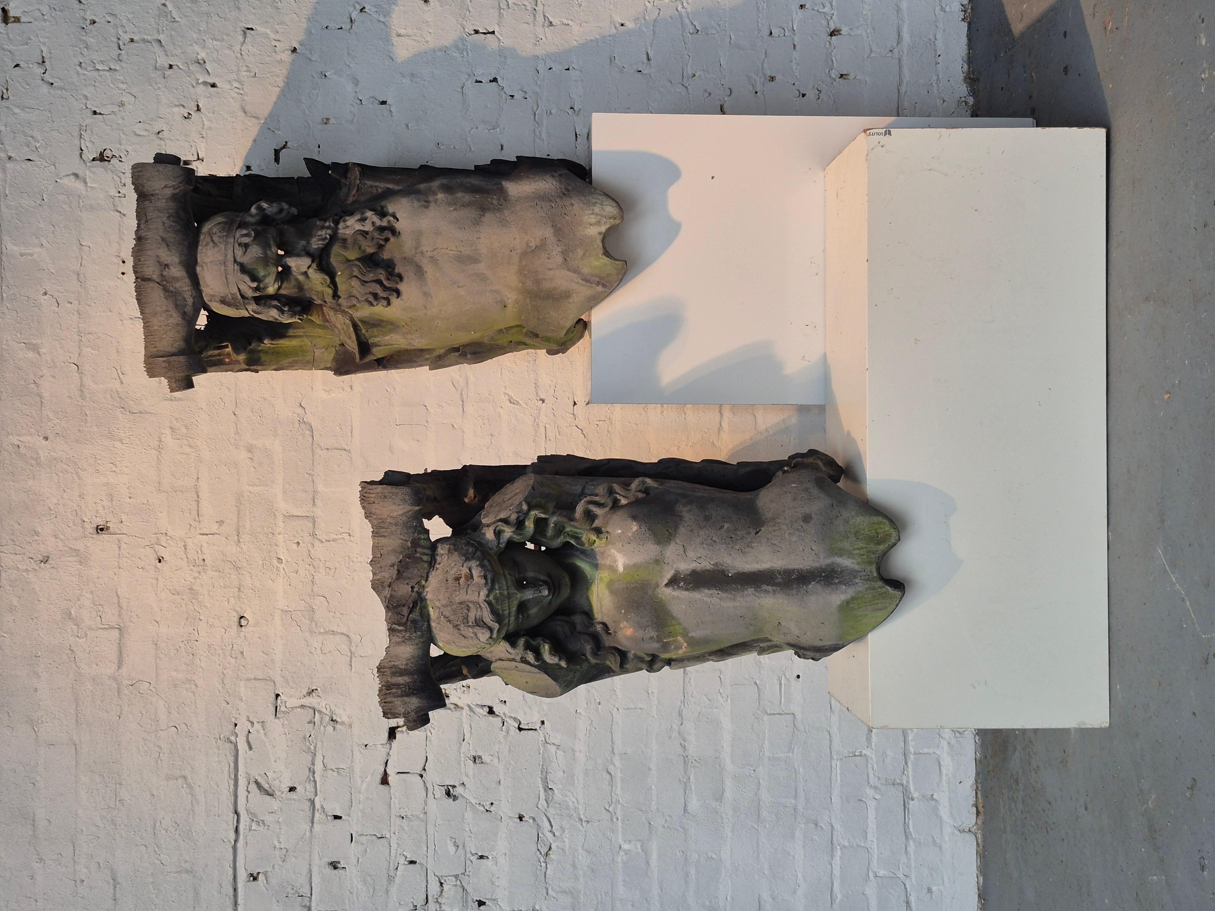 Pair of old cariatides In Good Condition For Sale In Haaltert, BE
