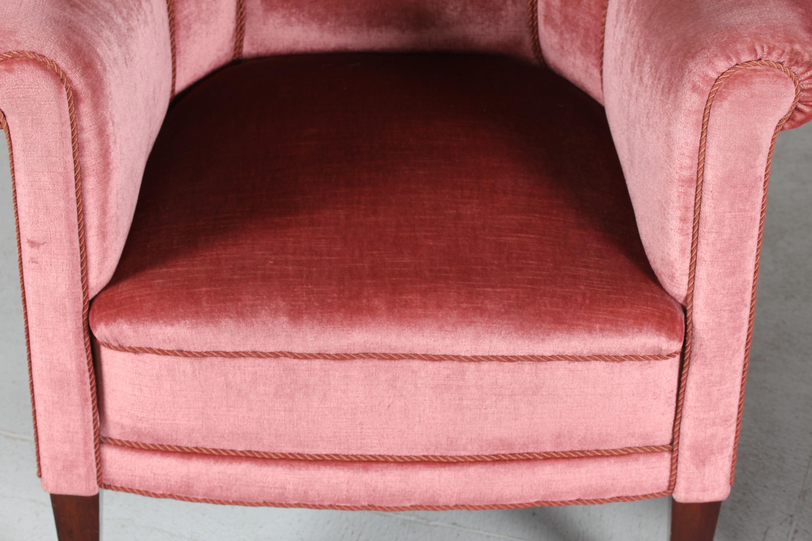 Mahogany Pair of Old Danish Chesterfield Club Lounge Chairs Upholstered Pink Velvet 1920s