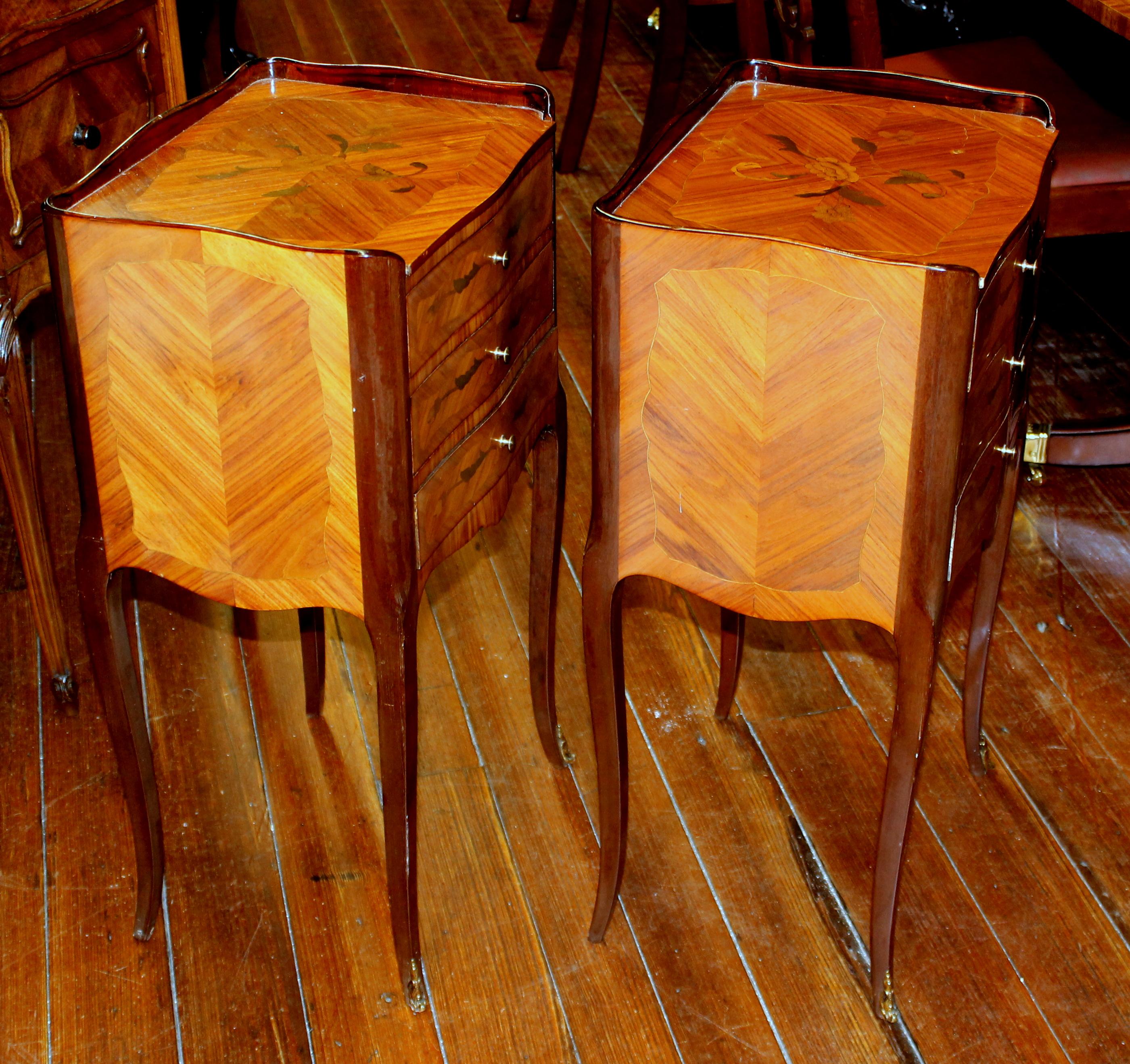 Pair of Old French Louis XV style Marquetry Inlaid Kingwood Bedside Tables 1