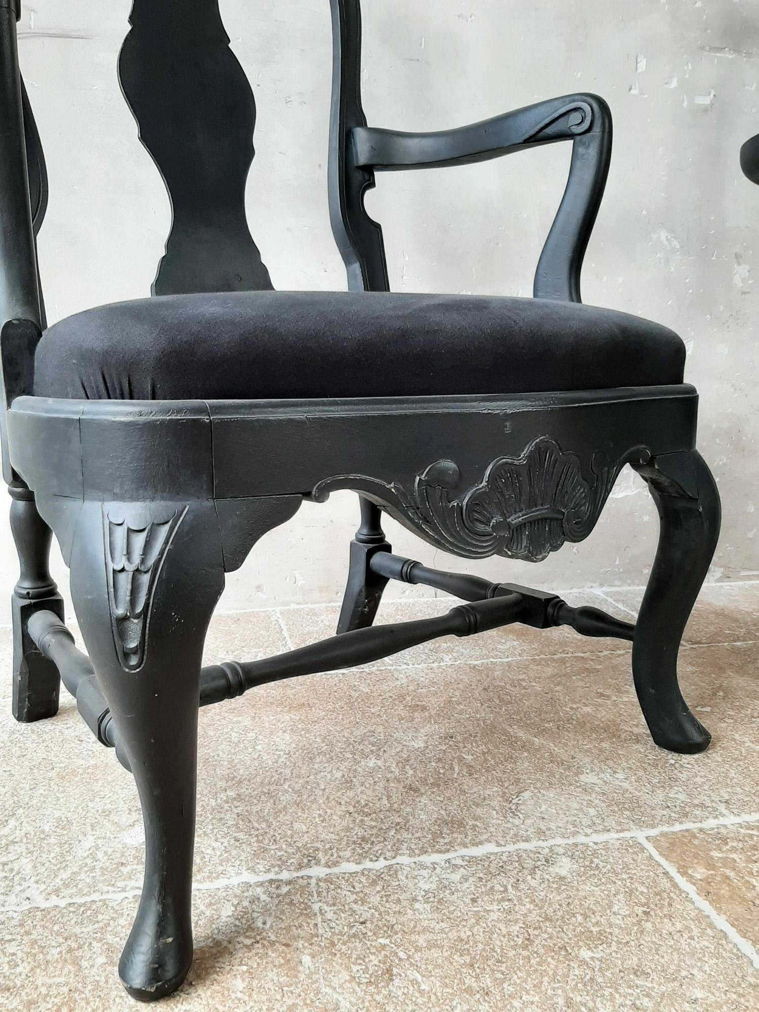 Pair of Old French Renovated Armchairs in Black In Good Condition For Sale In Baambrugge, NL